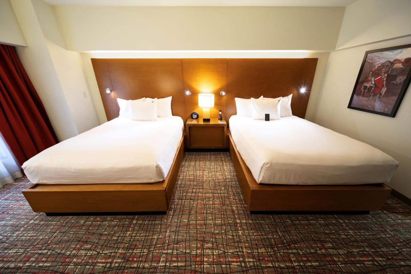 Queen Room Disability Access Cherokee Tower