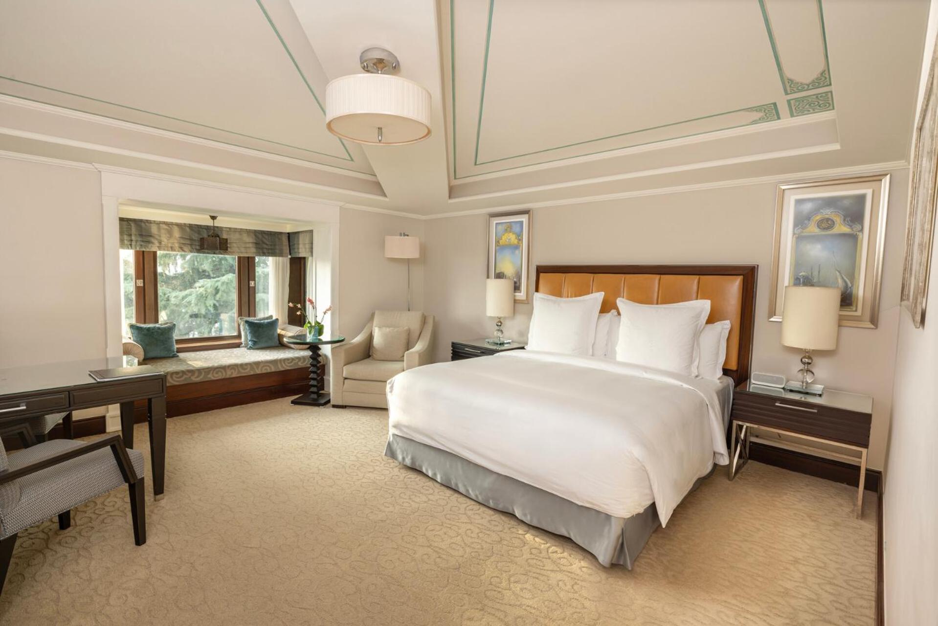 Superior Room King Bed
