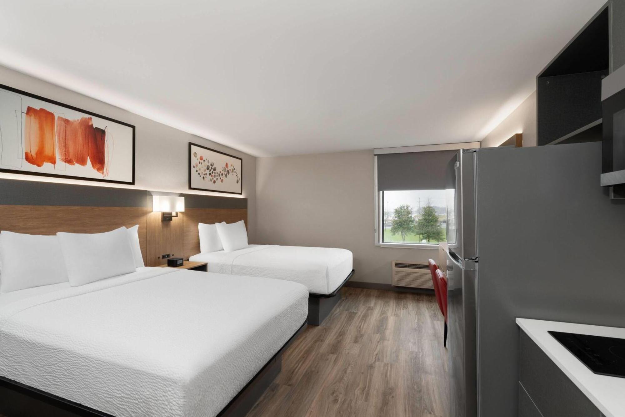 Queen Room Two Queen Beds Kitchenette Non-Smoking