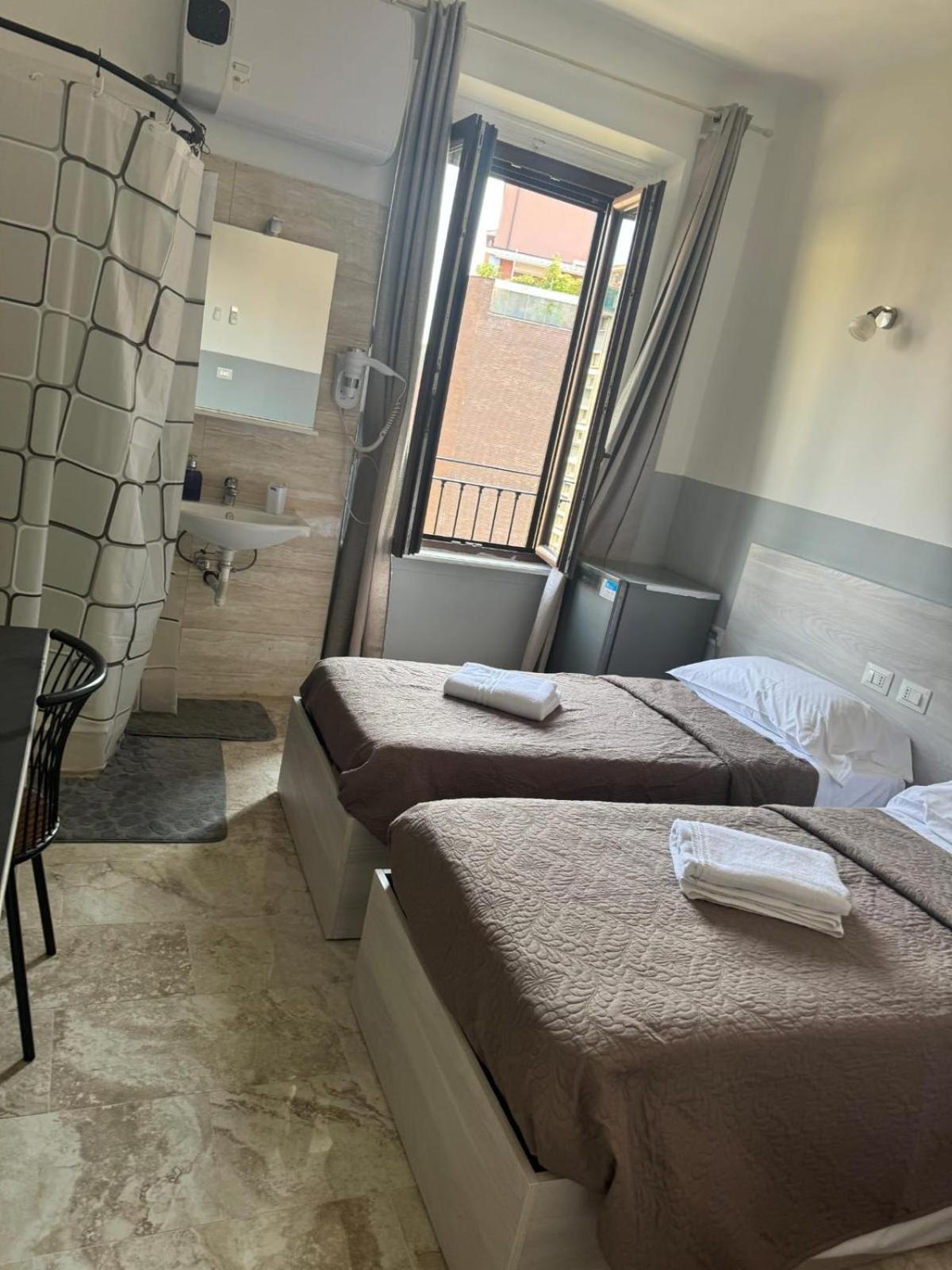 Economy Triple Room