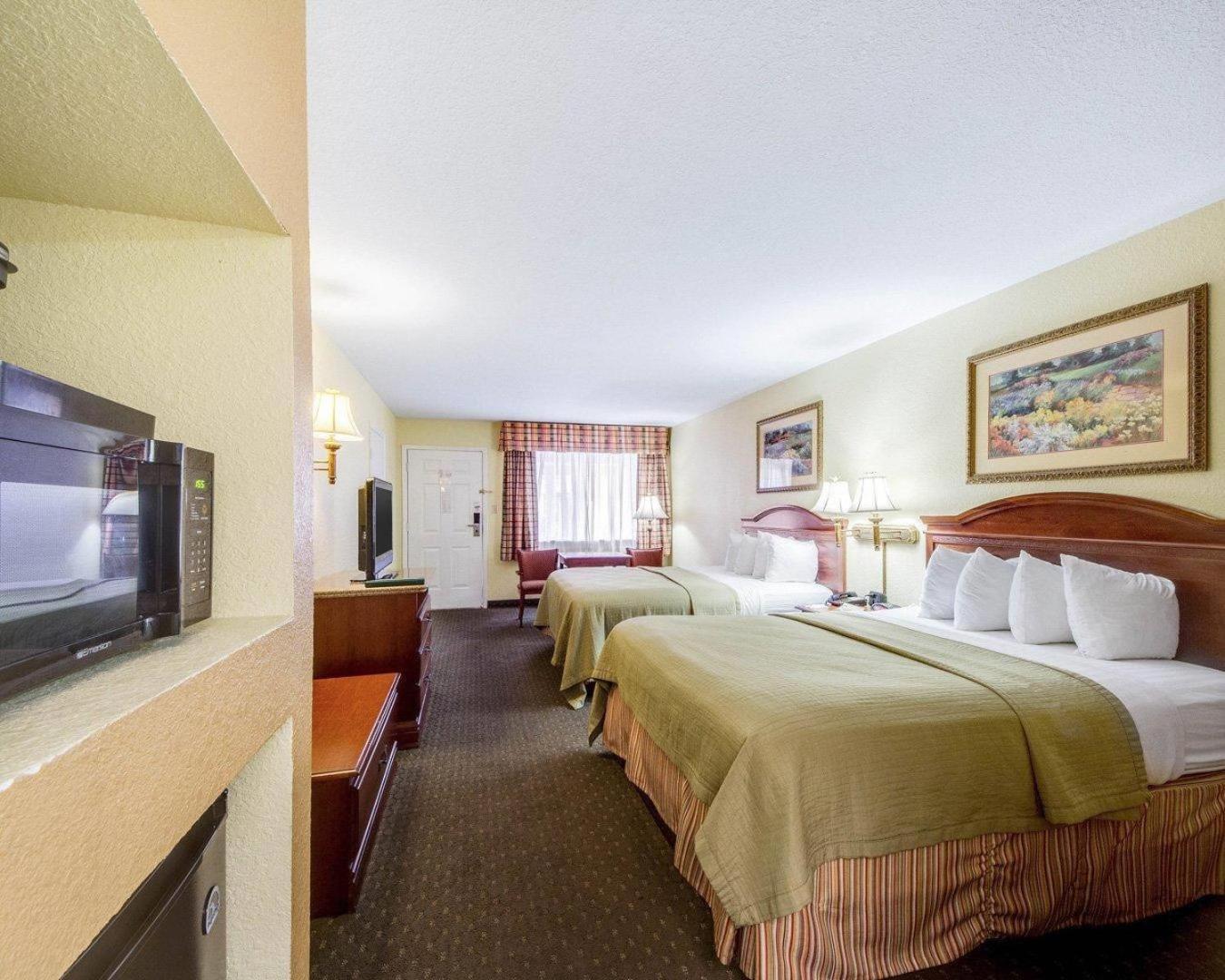 Queen Room Two Queen Beds