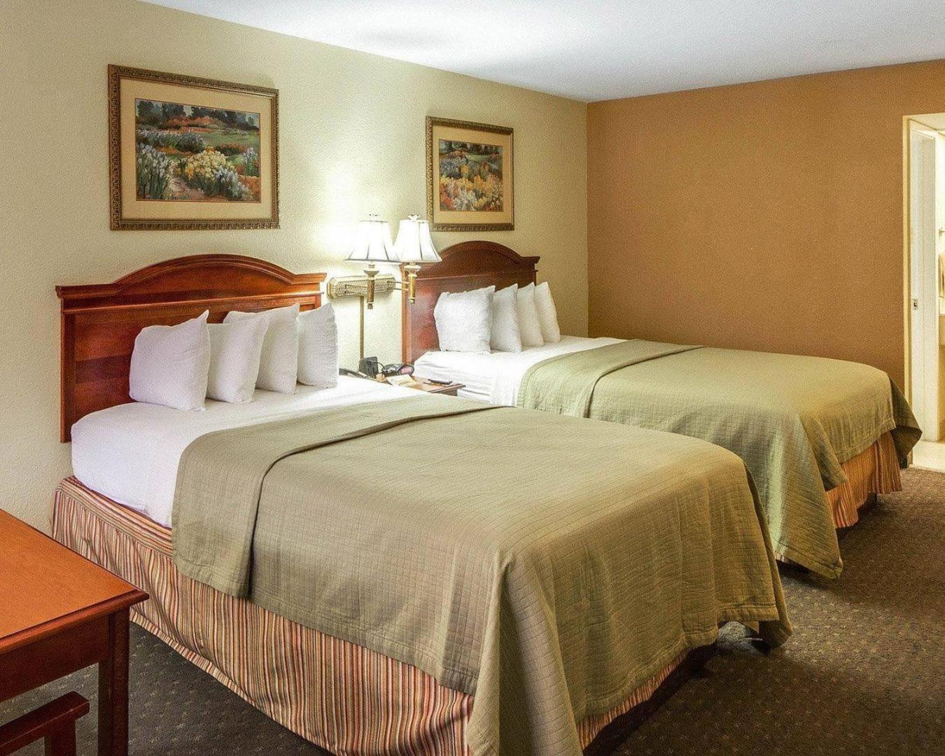 Queen Room Two Queen Beds