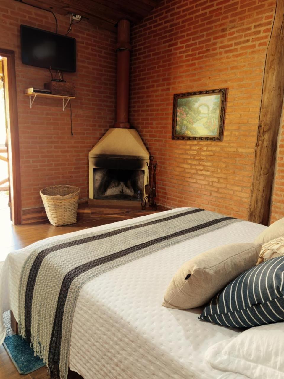 Deluxe Double Room Bath