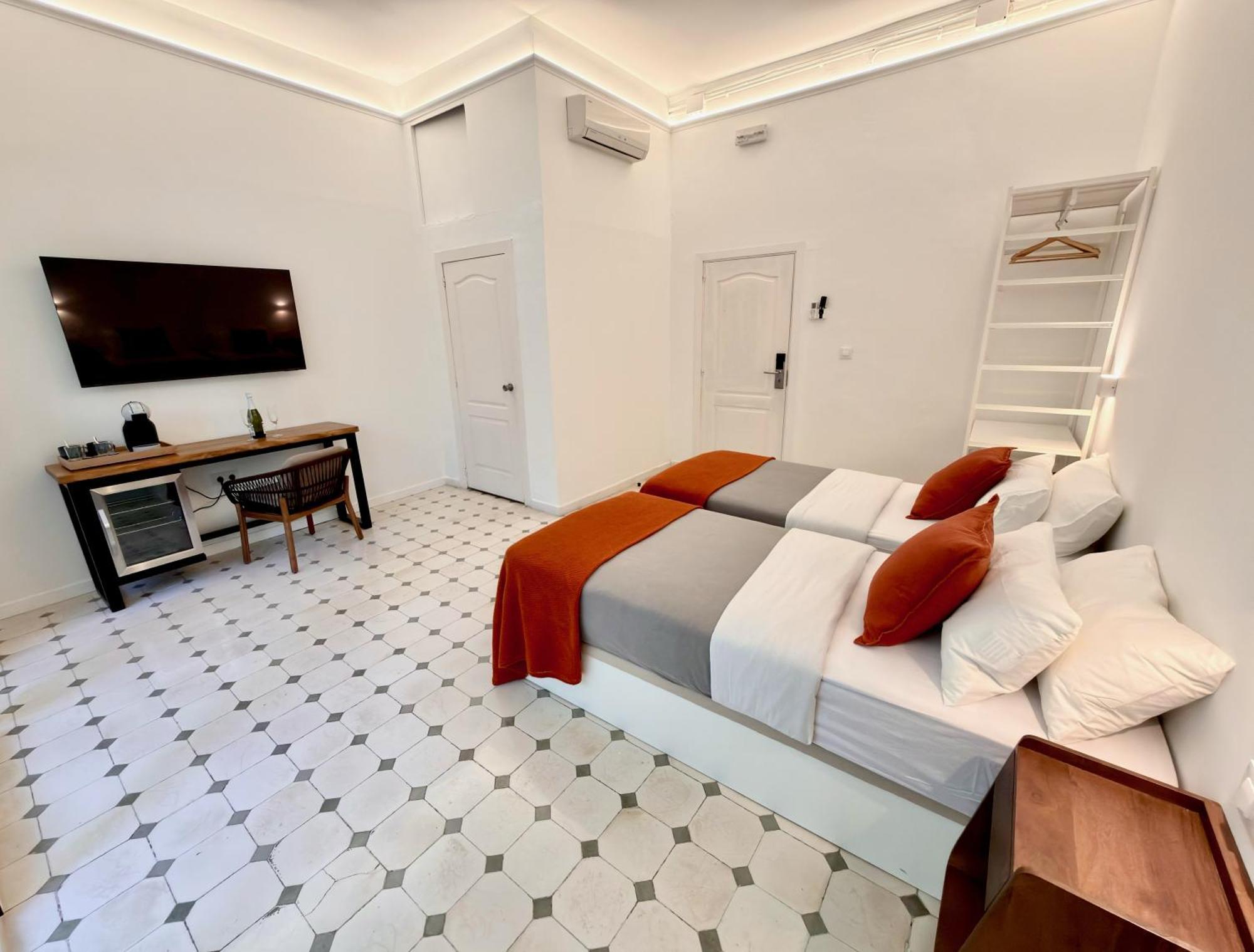 Large Double Room