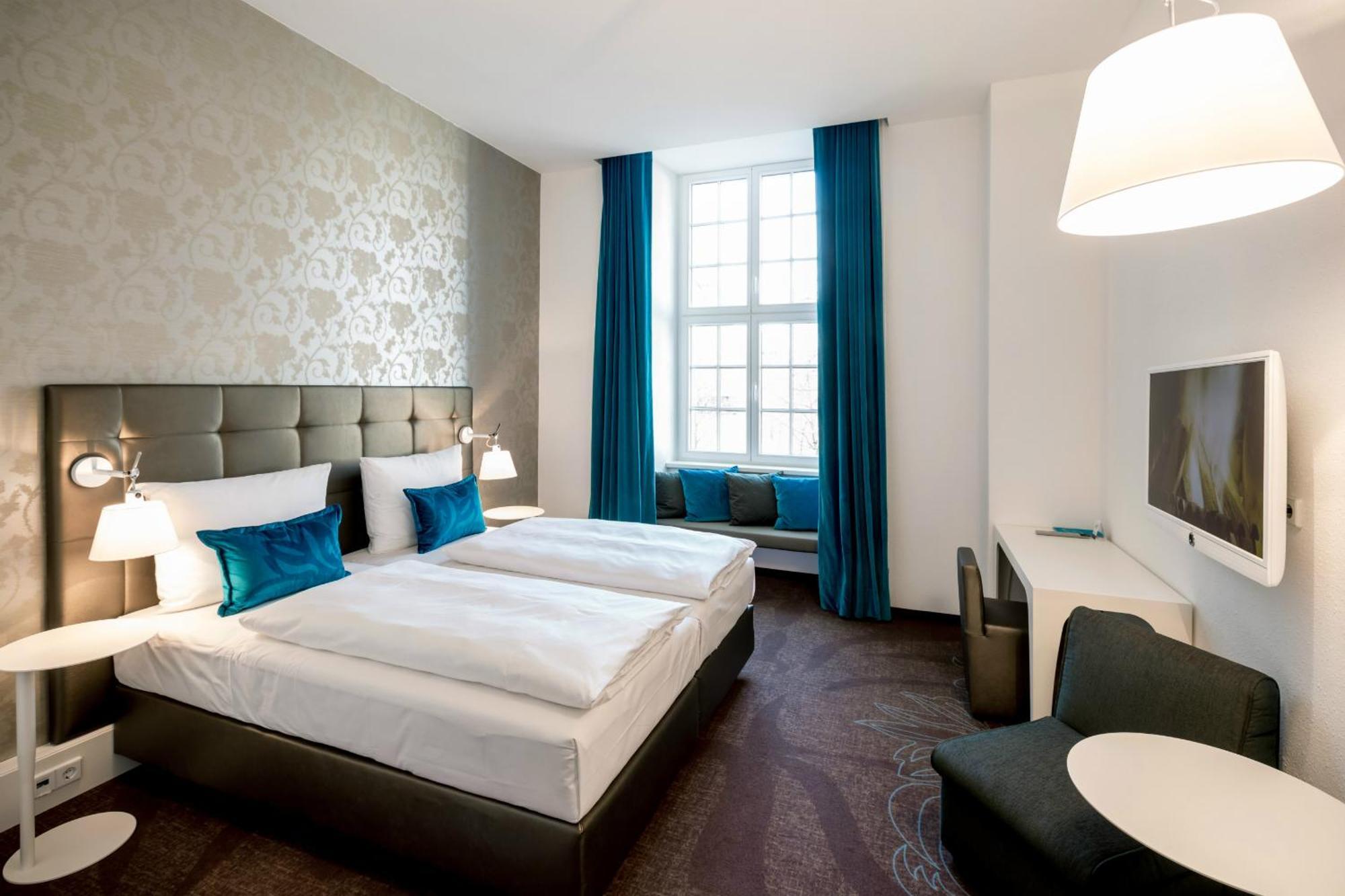 Deluxe Room,1765898198:JPEG