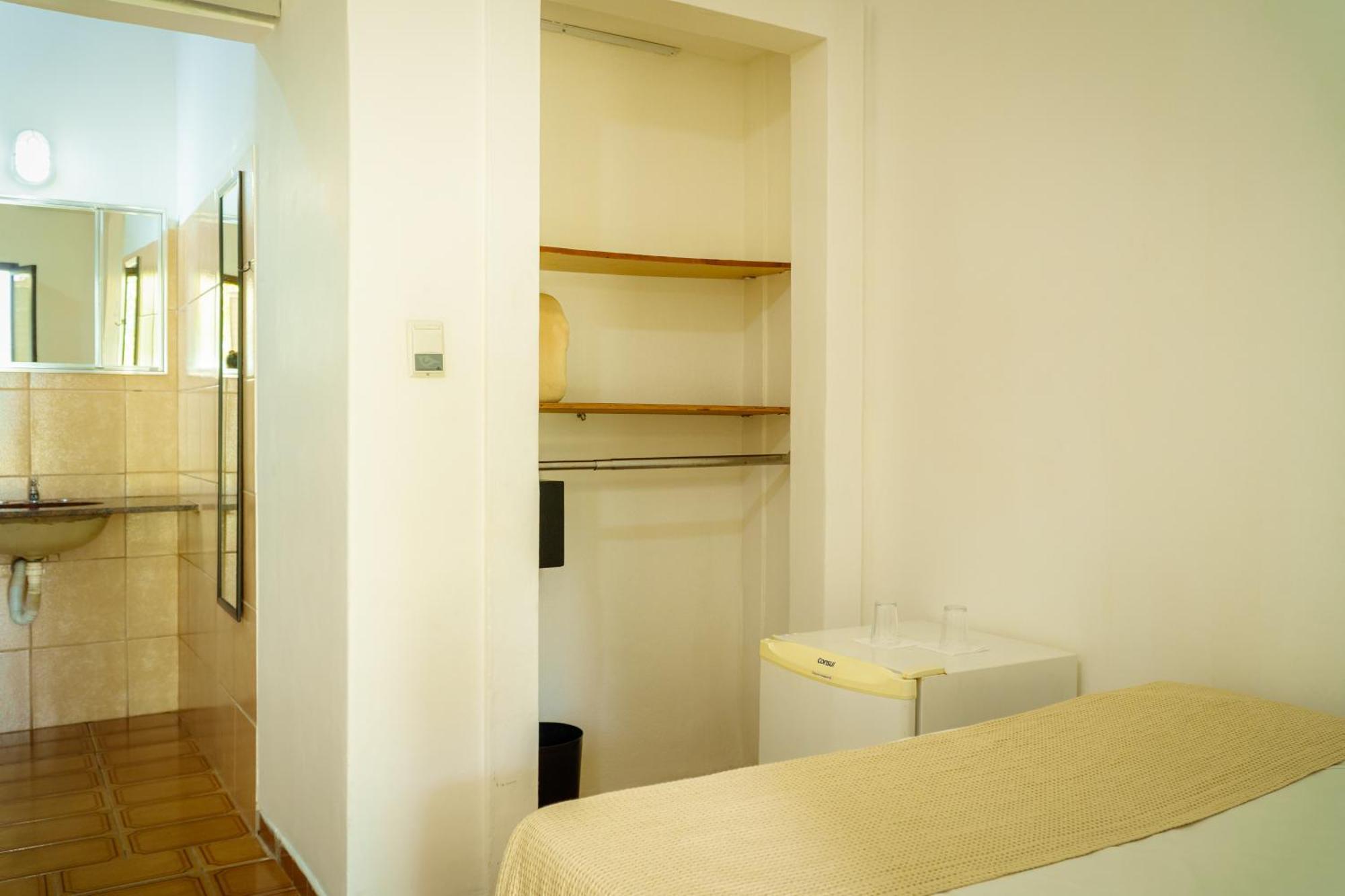 Economy Triple Room