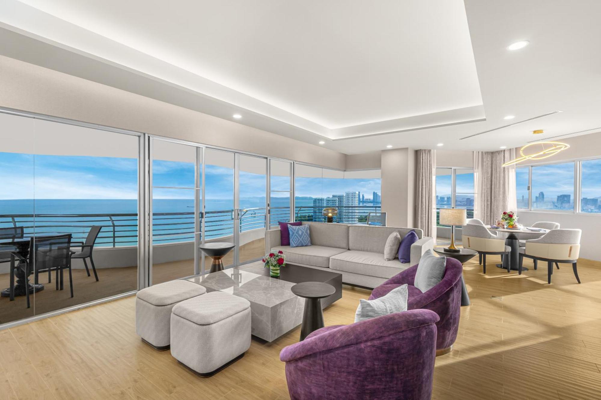 One-Bedroom Regency Suite Modern Style