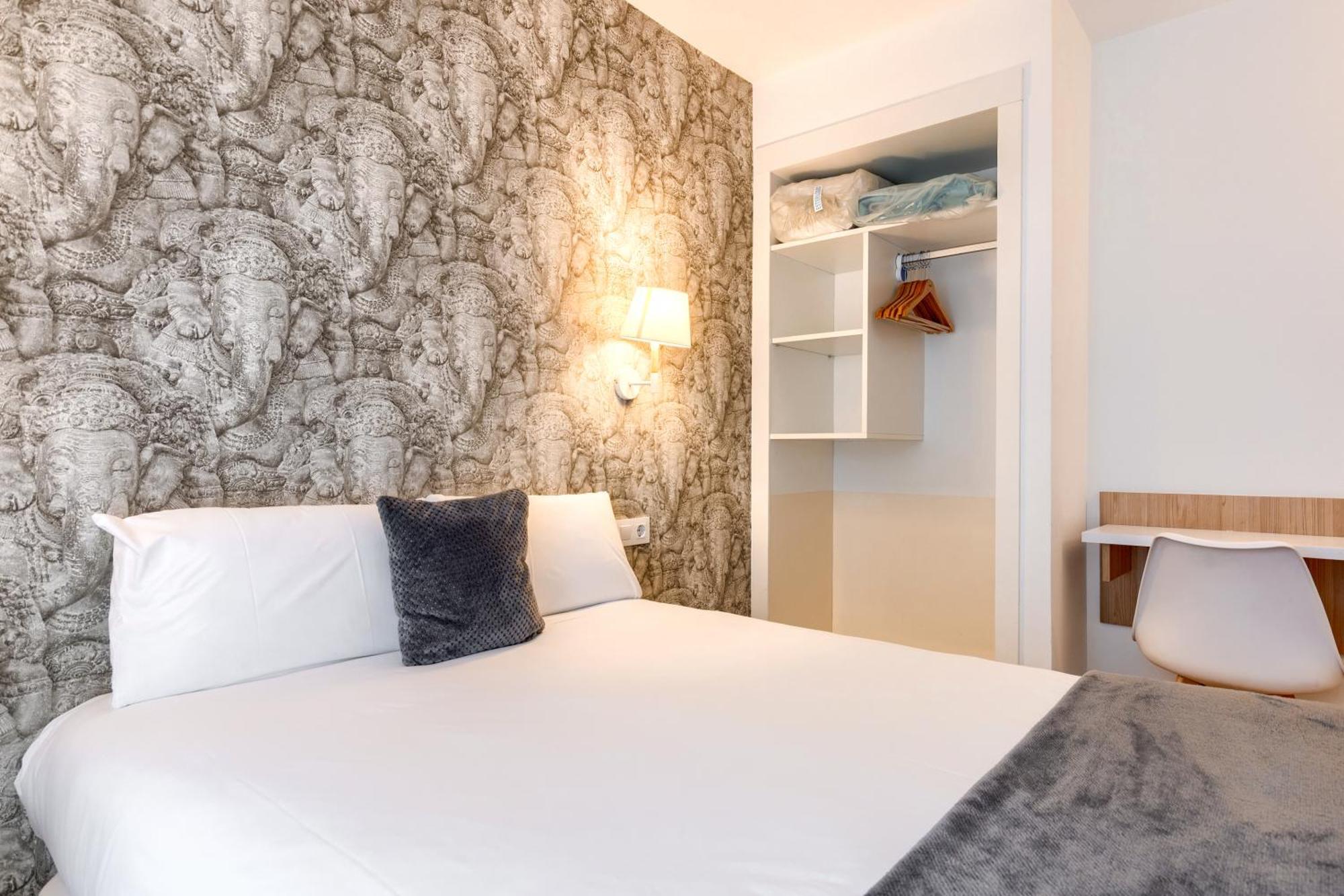 Double Room,1765909920:JPEG