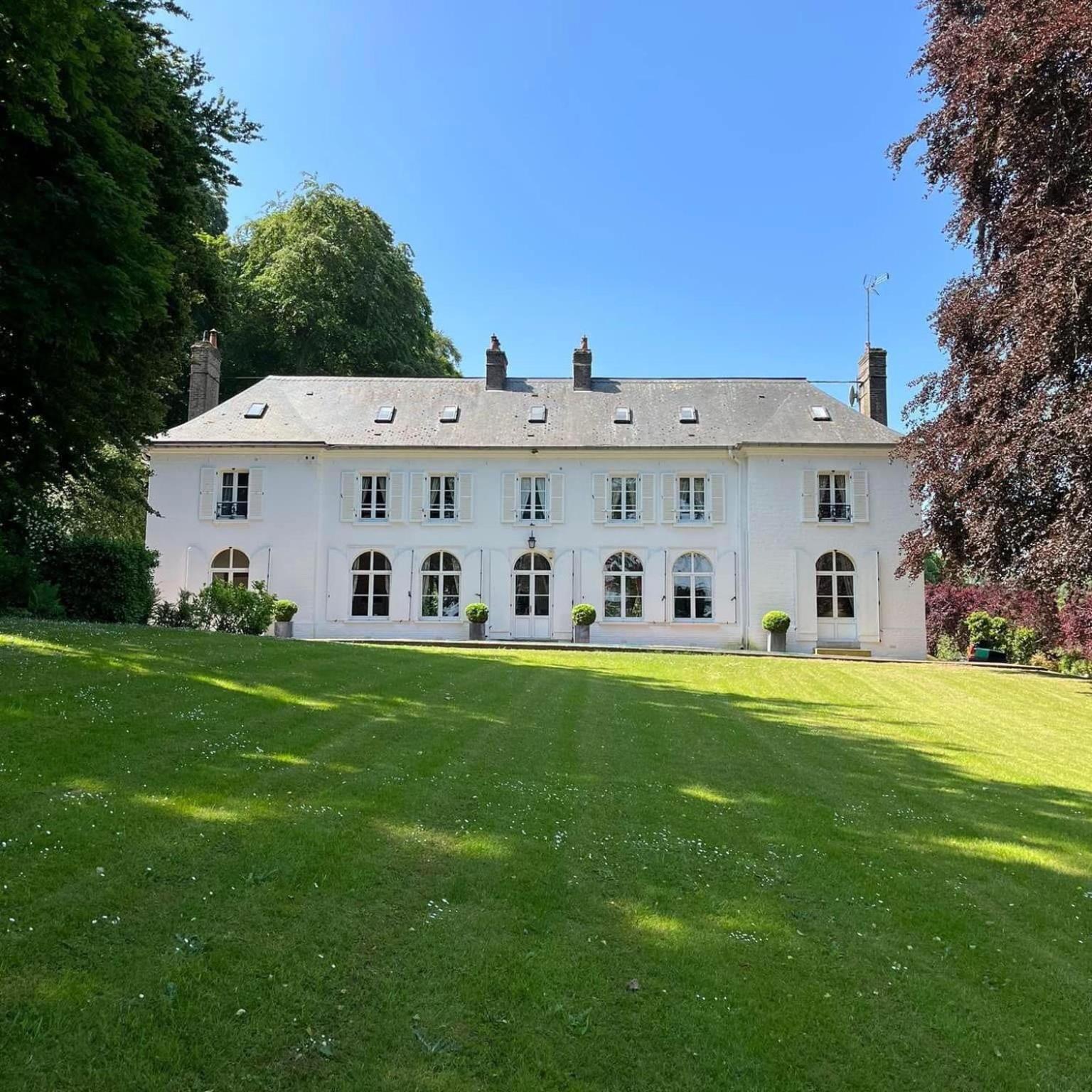 Eight-Bedroom House,1765912151:JPEG