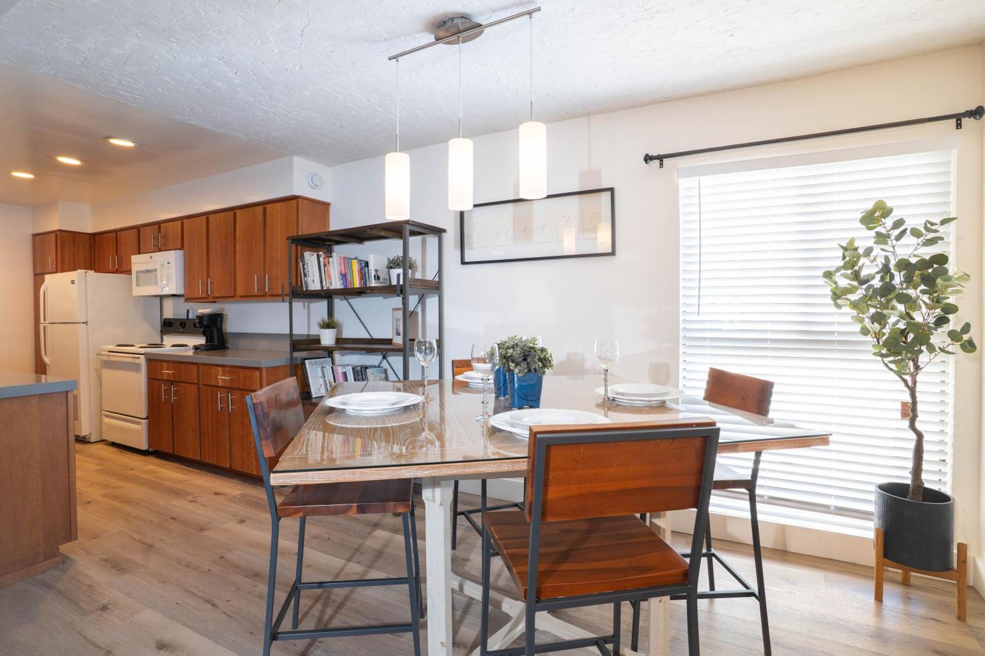 Two-Bedroom Villa Avenue View #2