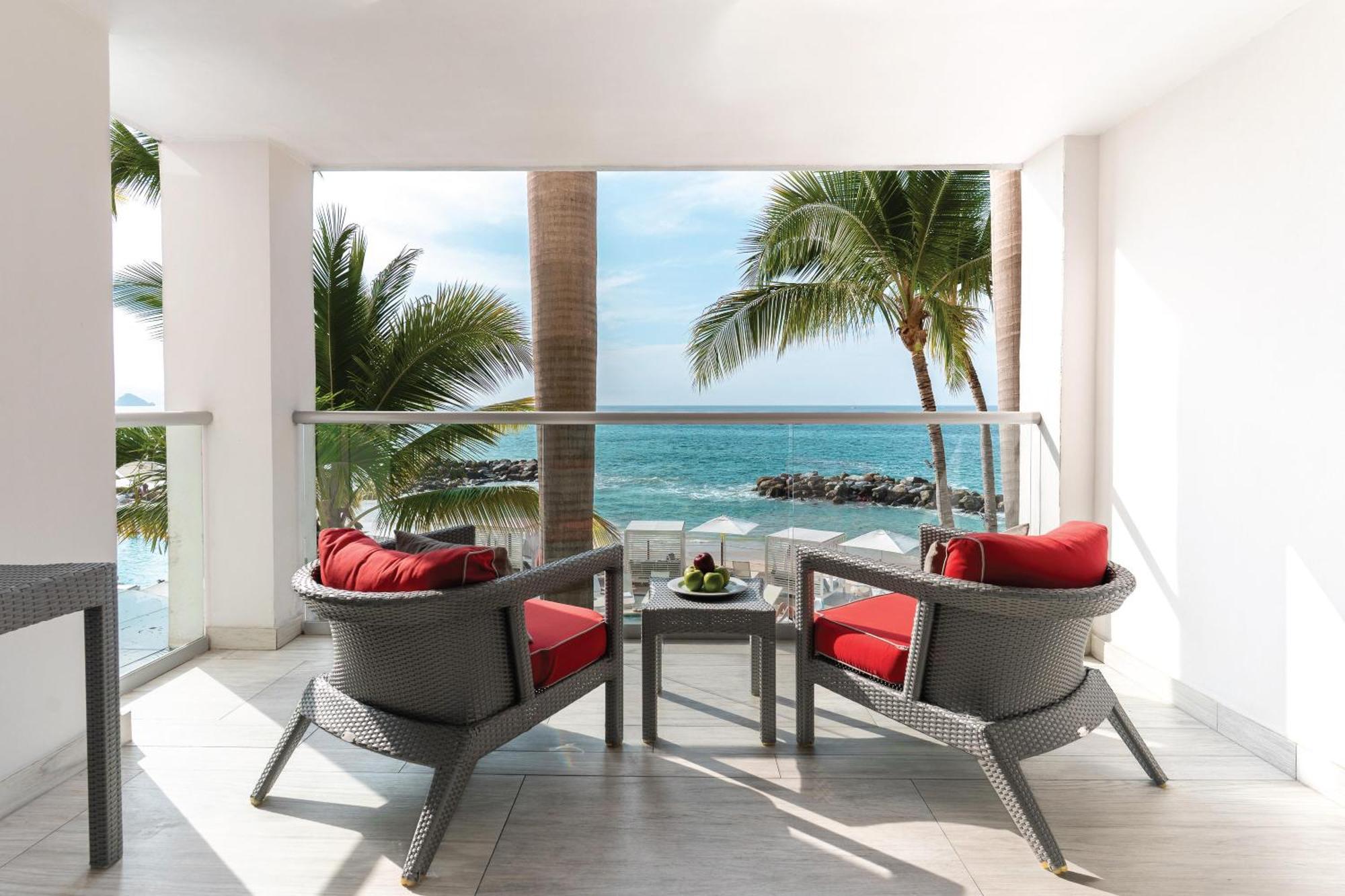 King Room Standard Oceanfront View