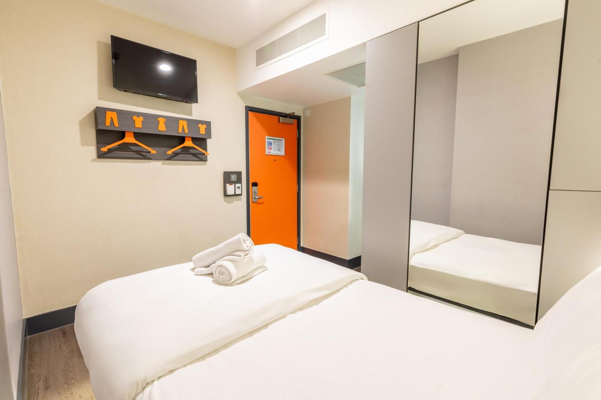Standard Double Room Without Window