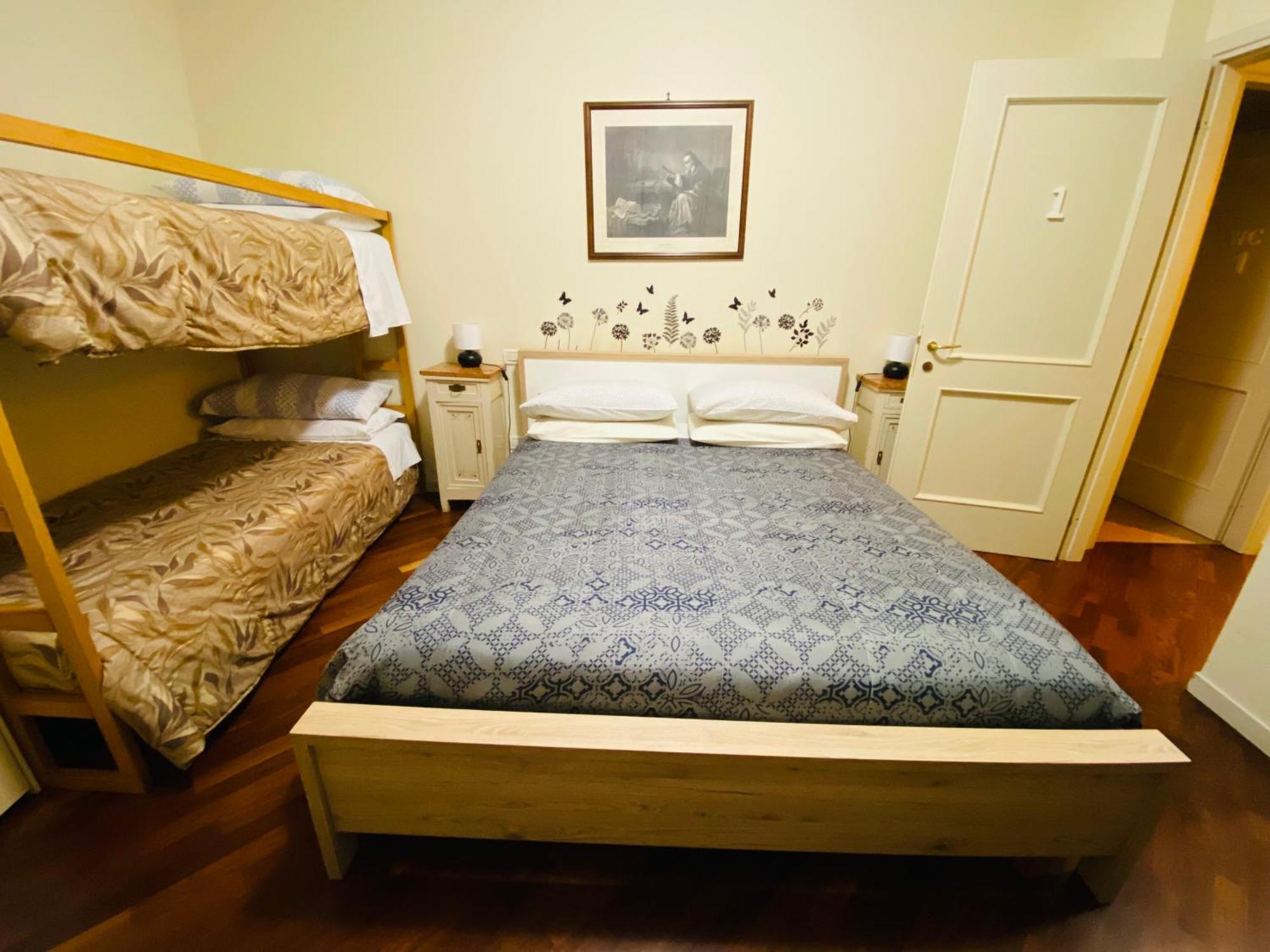 Quadruple Room Private External Bathroom
