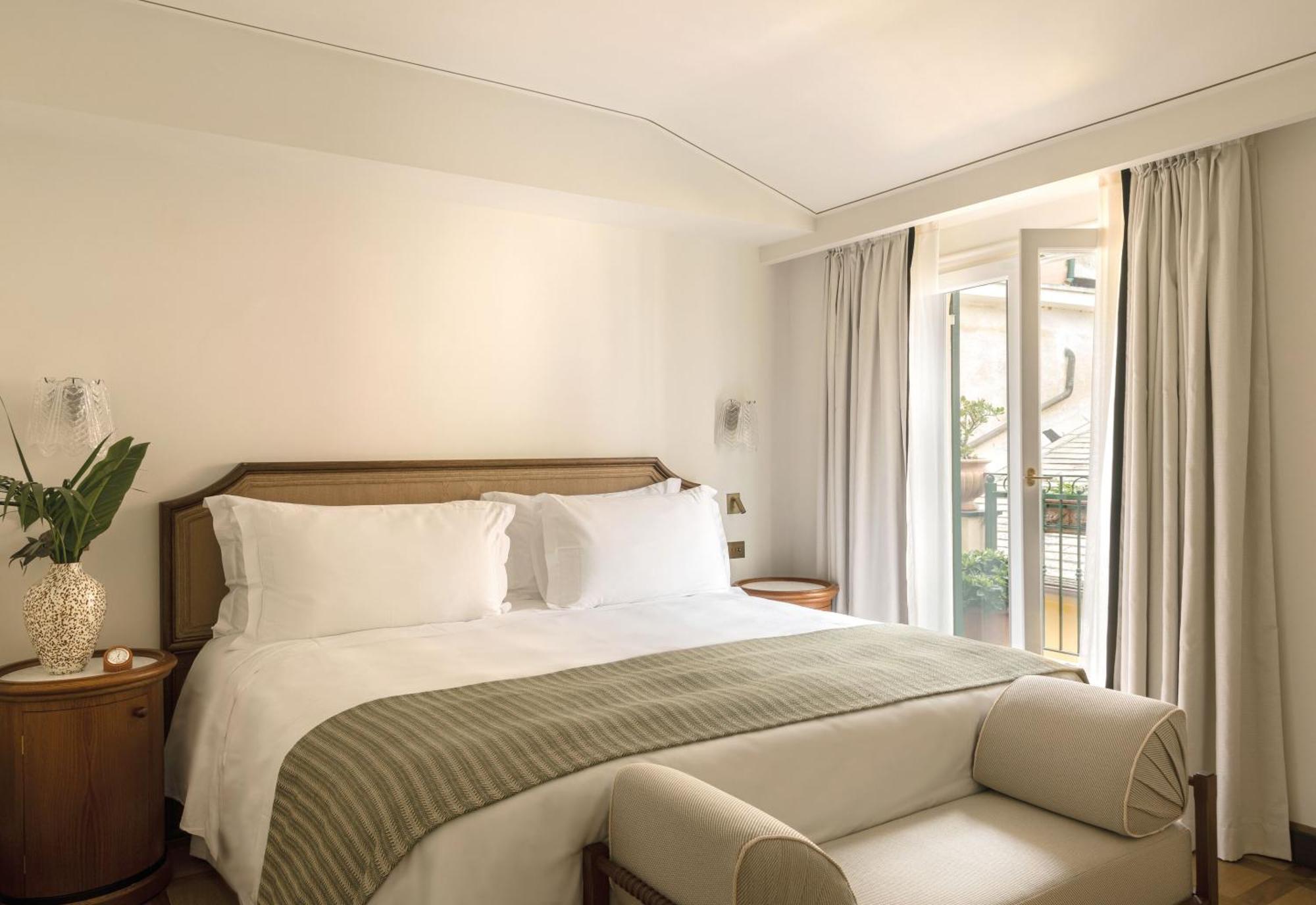 Junior Suite Village View