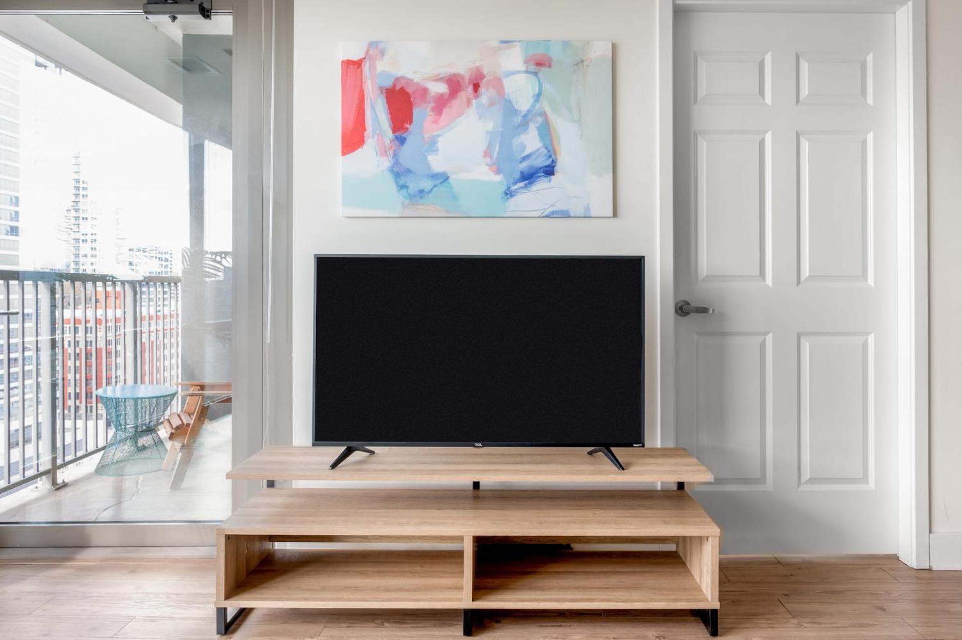 Deluxe One-Bedroom Apartment Self Check Virtual Front Desk