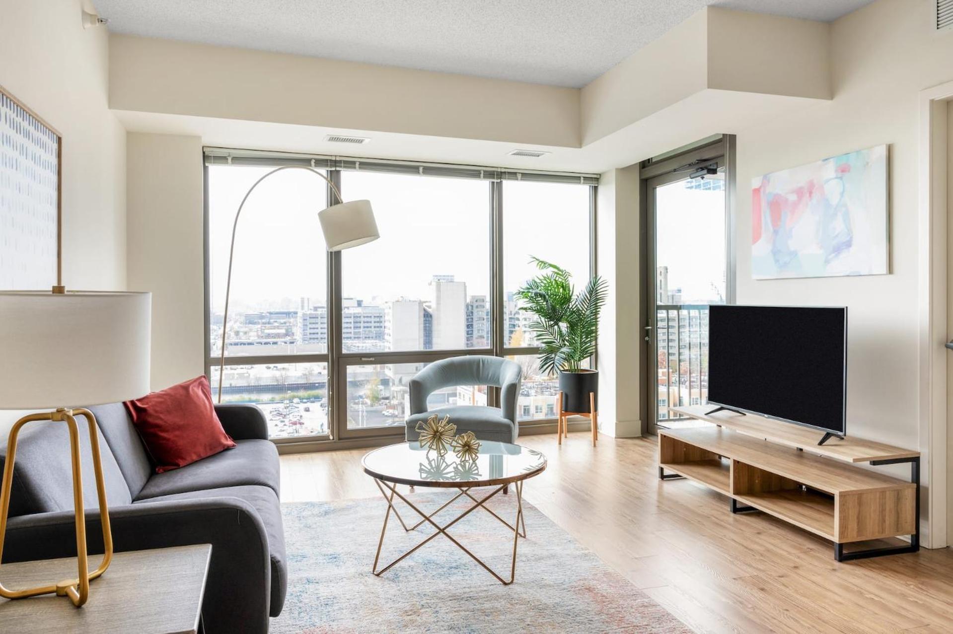 Deluxe One-Bedroom Apartment Self Check Virtual Front Desk