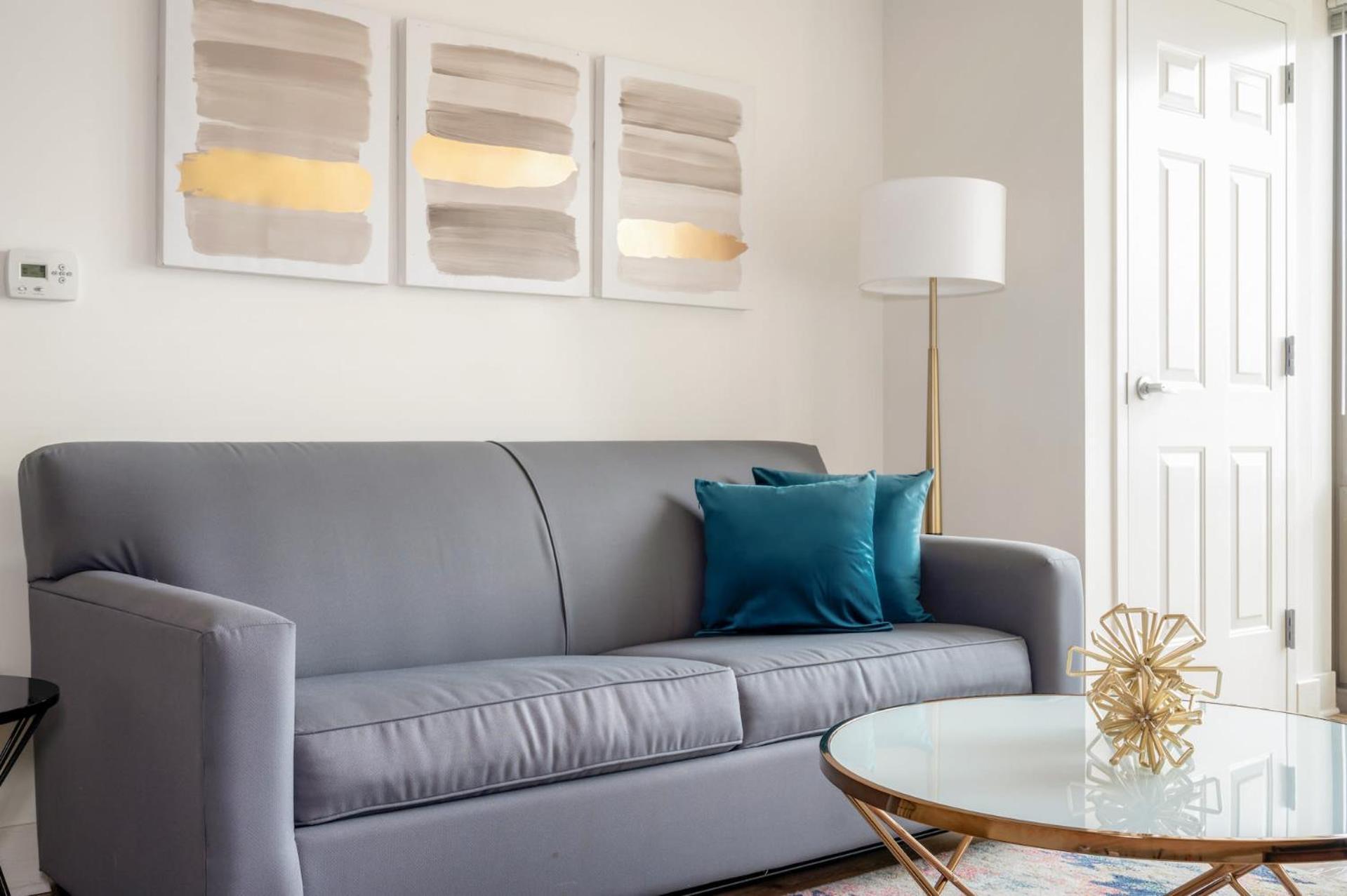 One-Bedroom Apartment Self Check Virtual Front Desk