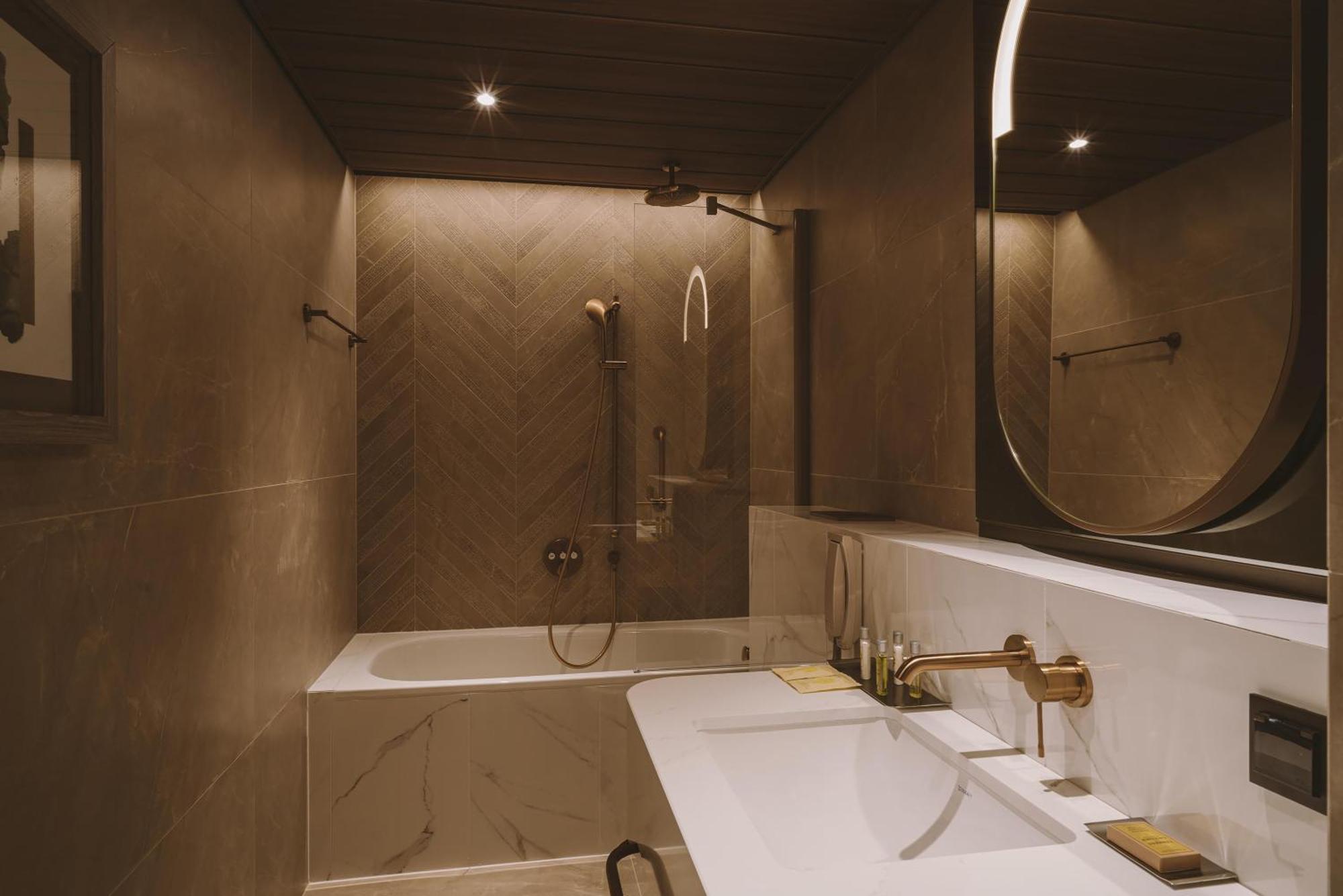 One-Bedroom King Suite Baltic Sea View