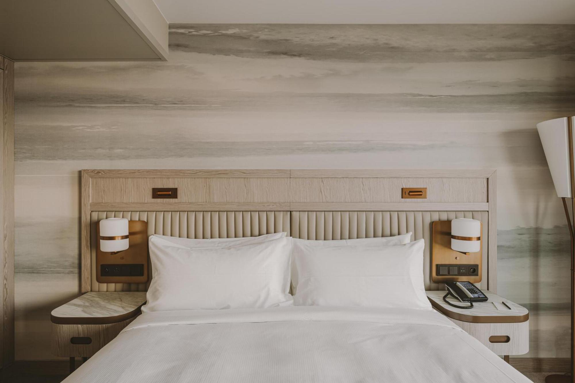One-Bedroom King Suite Side Sea View