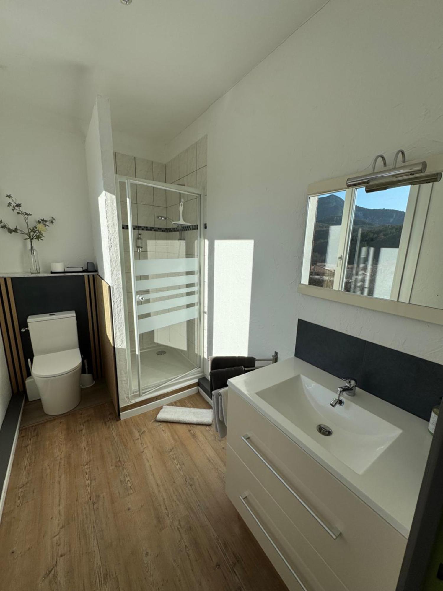 Double Room Mountain View