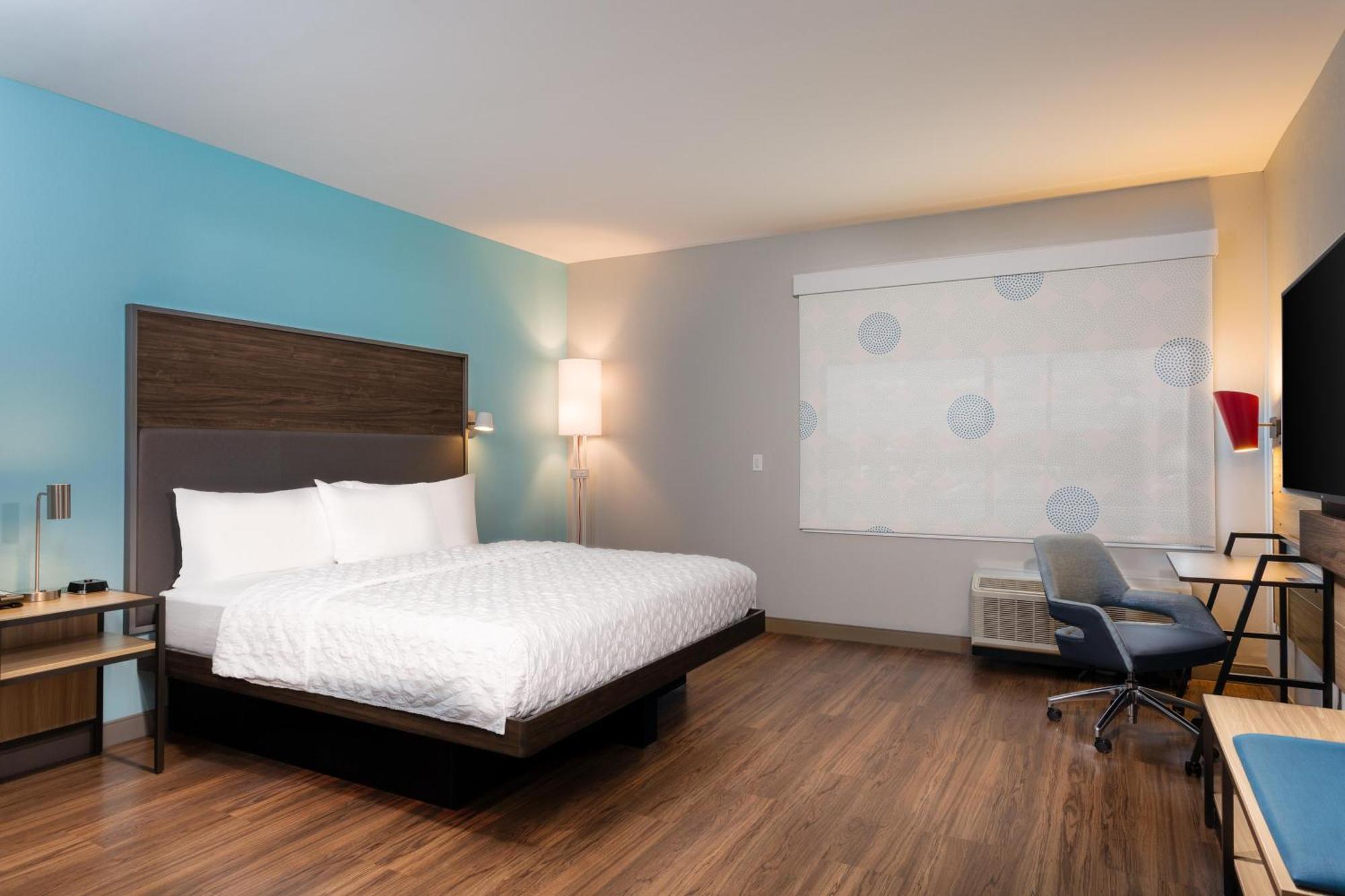 King Room,1766057561:JPEG