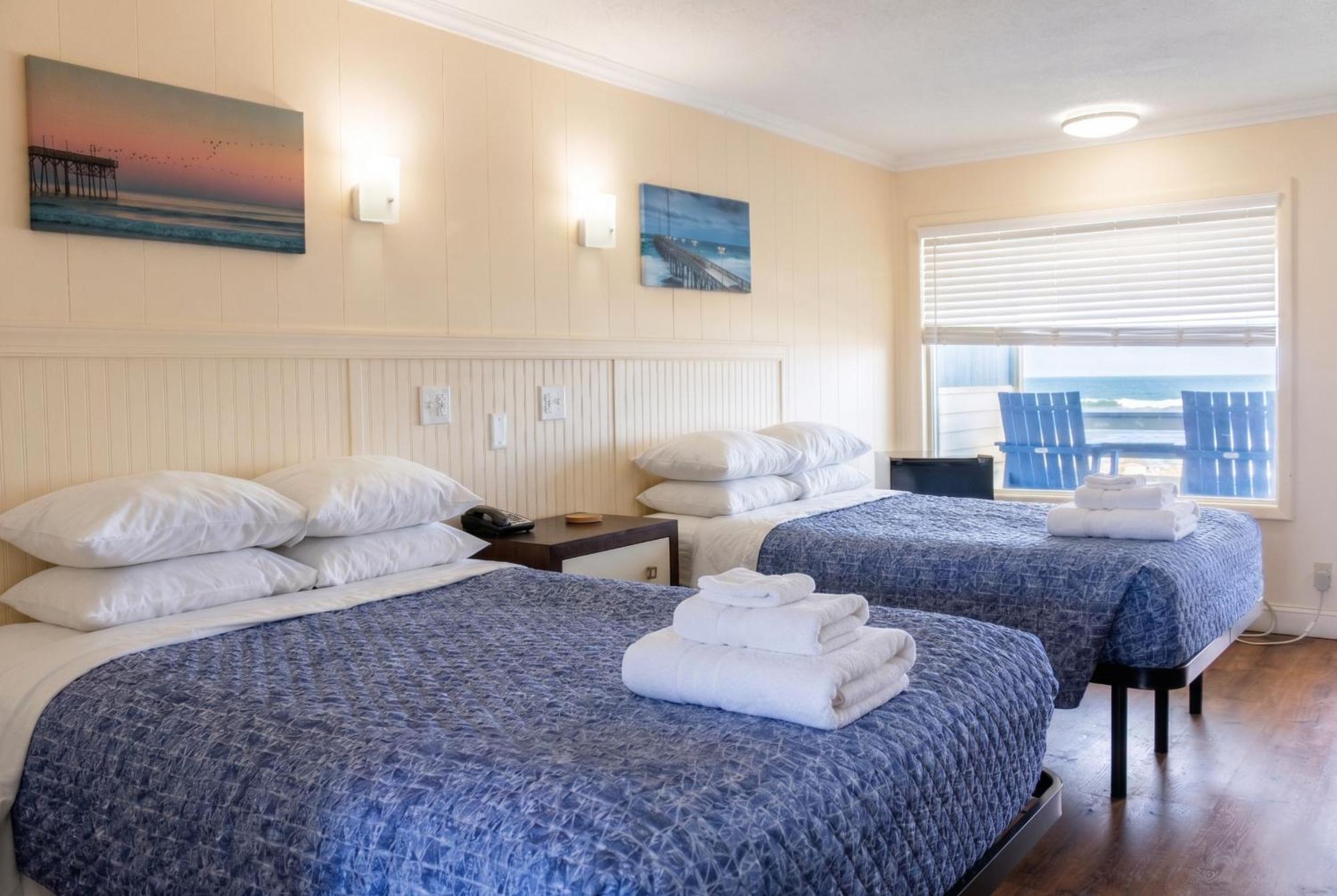Two Double Bed Ocean Front Second Floor