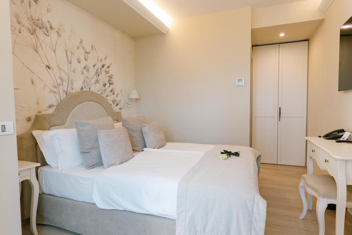 Superior Double Room Patio