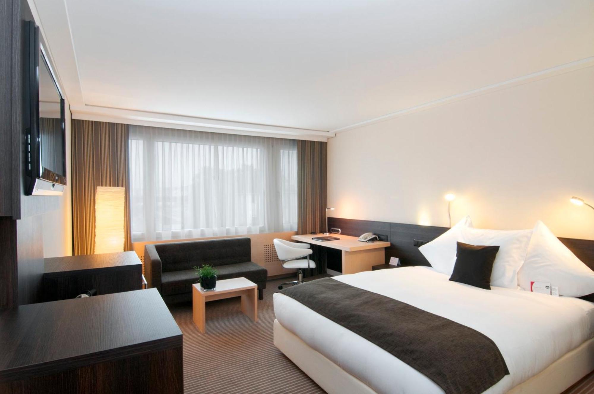 Premium Queen Room
