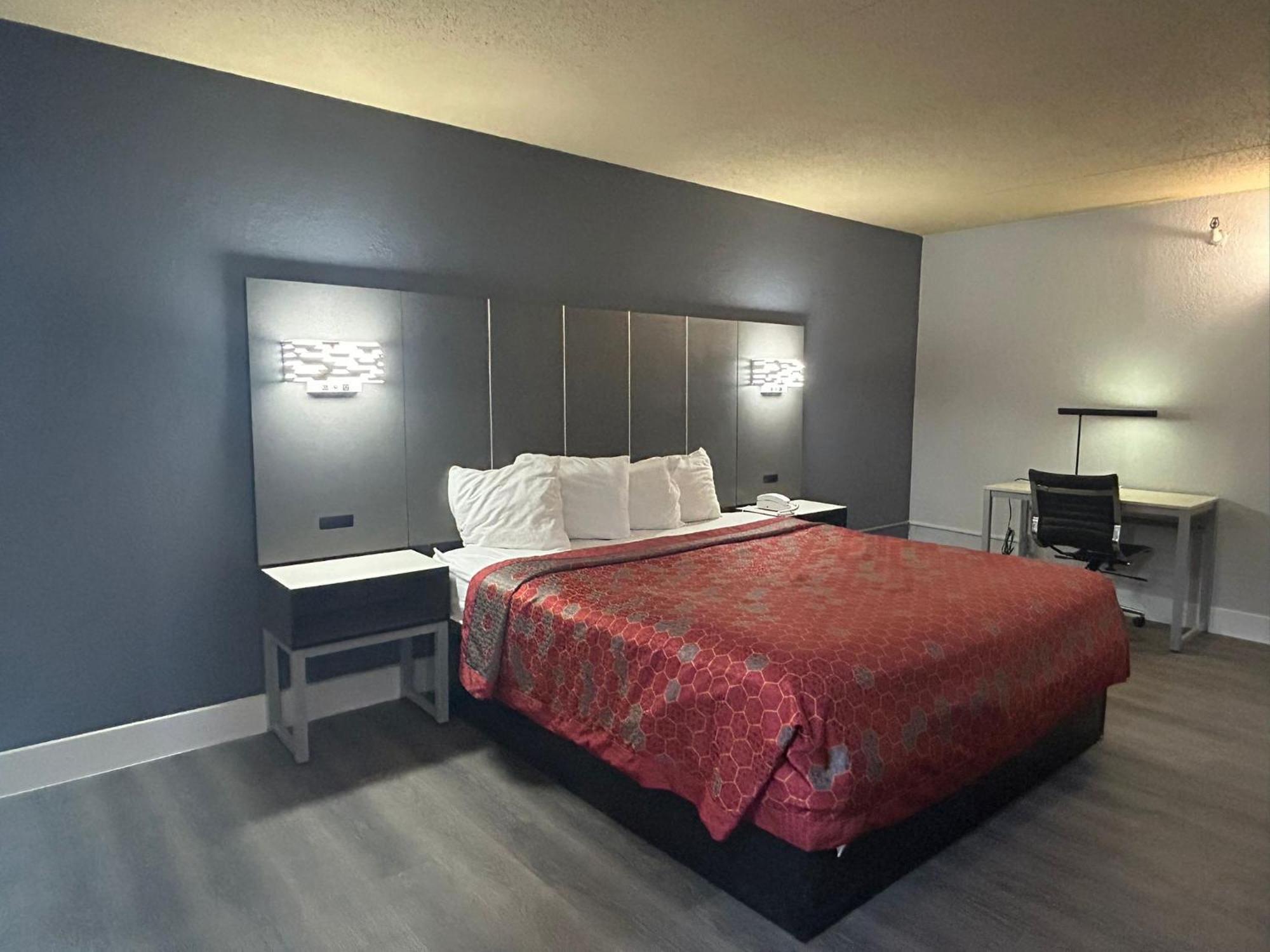 Superior King Room