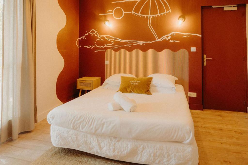 Double Room,1766142573:JPEG