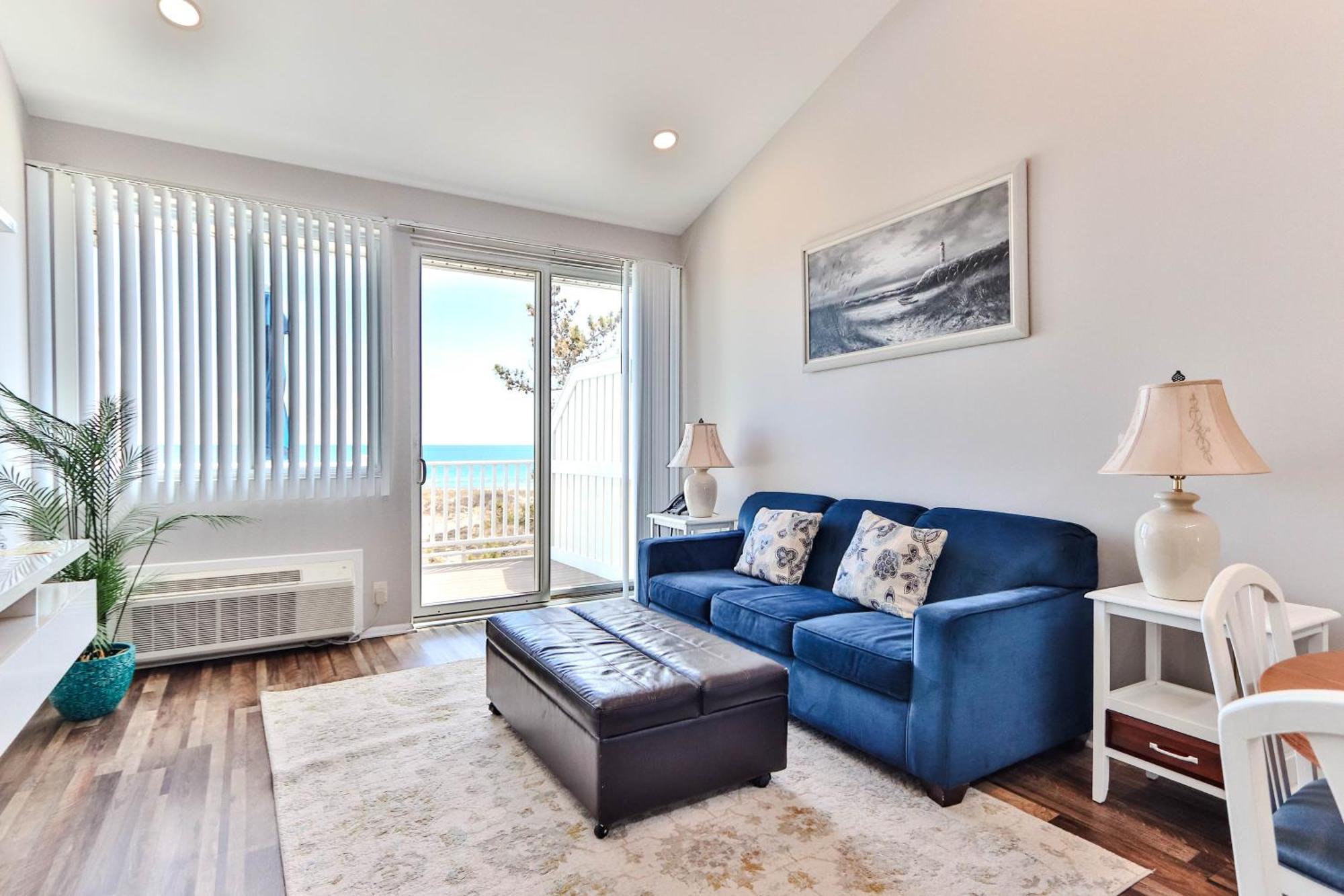One-Bedroom Apartment - Oceanfront