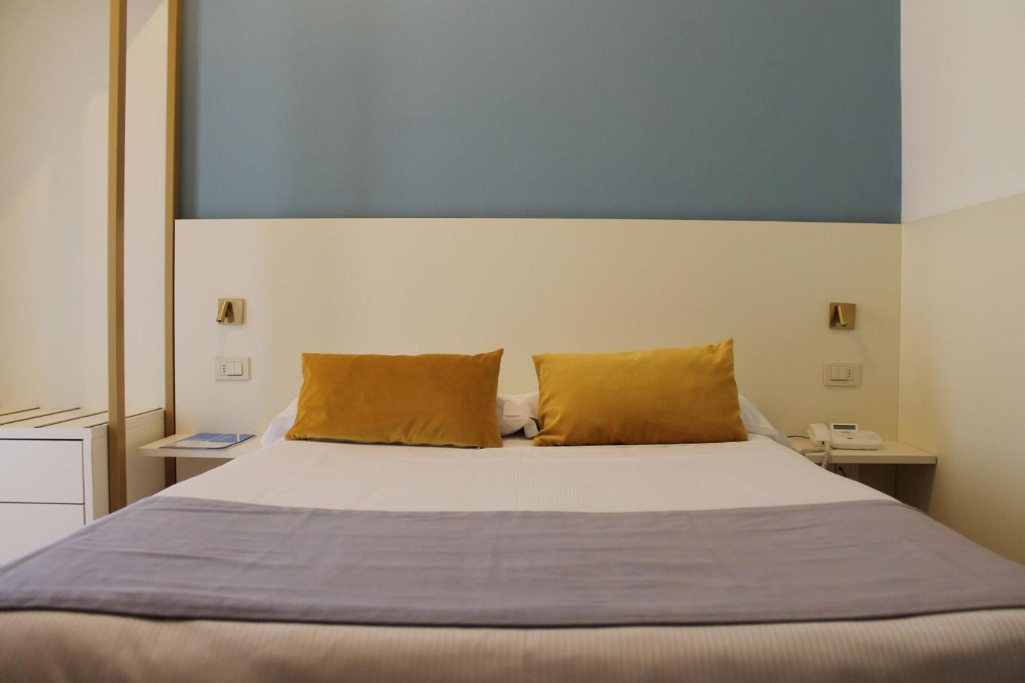 Single Room Balcony