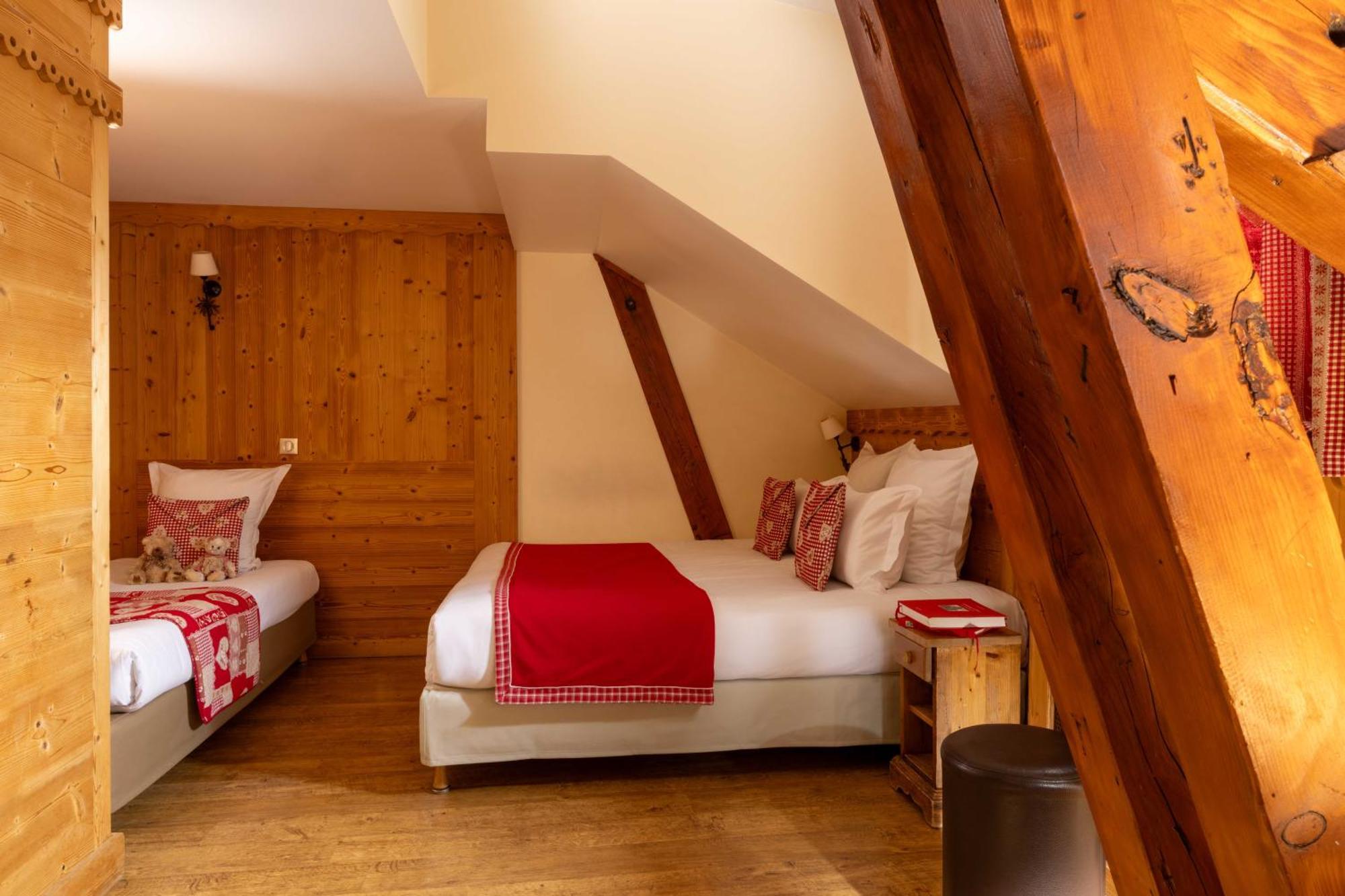 Triple Room,1766161541:JPEG