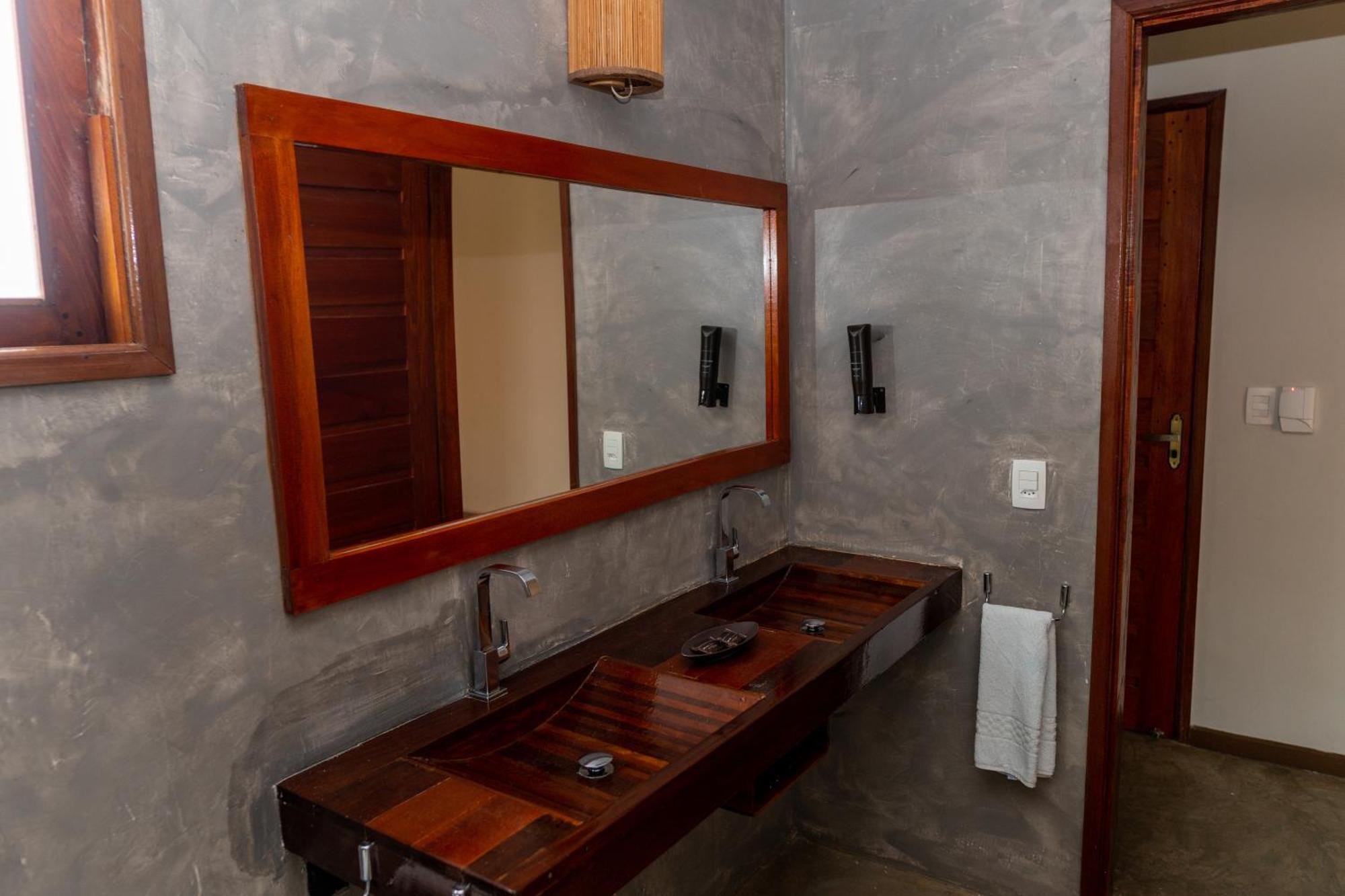 PREMIUM SUPERIOR COM VISTA PISCINA