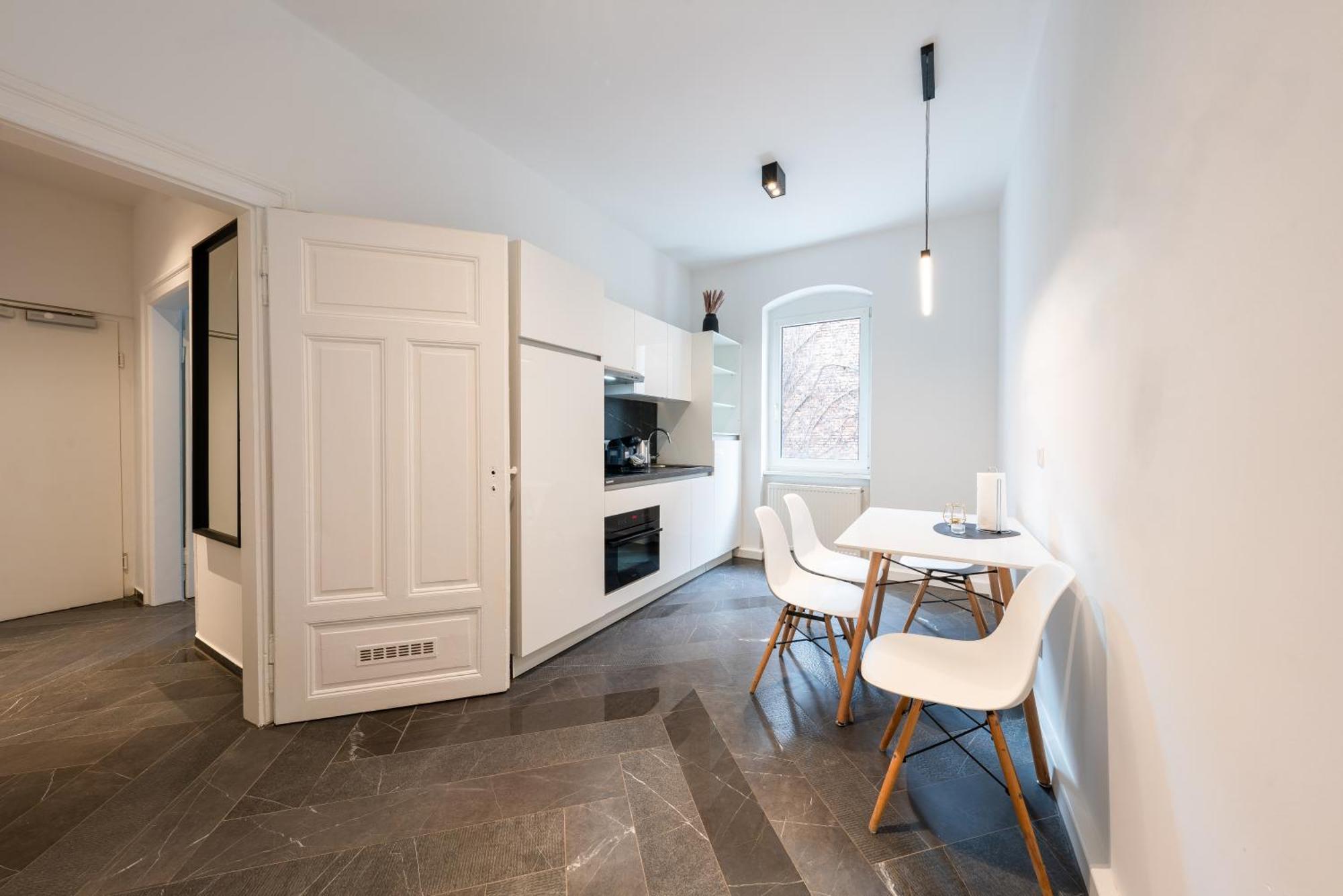 Deluxe Two-Bedroom Apartment