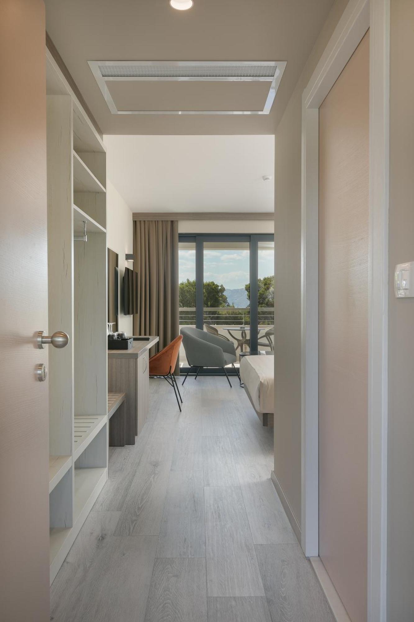 Deluxe Double Room Balcony