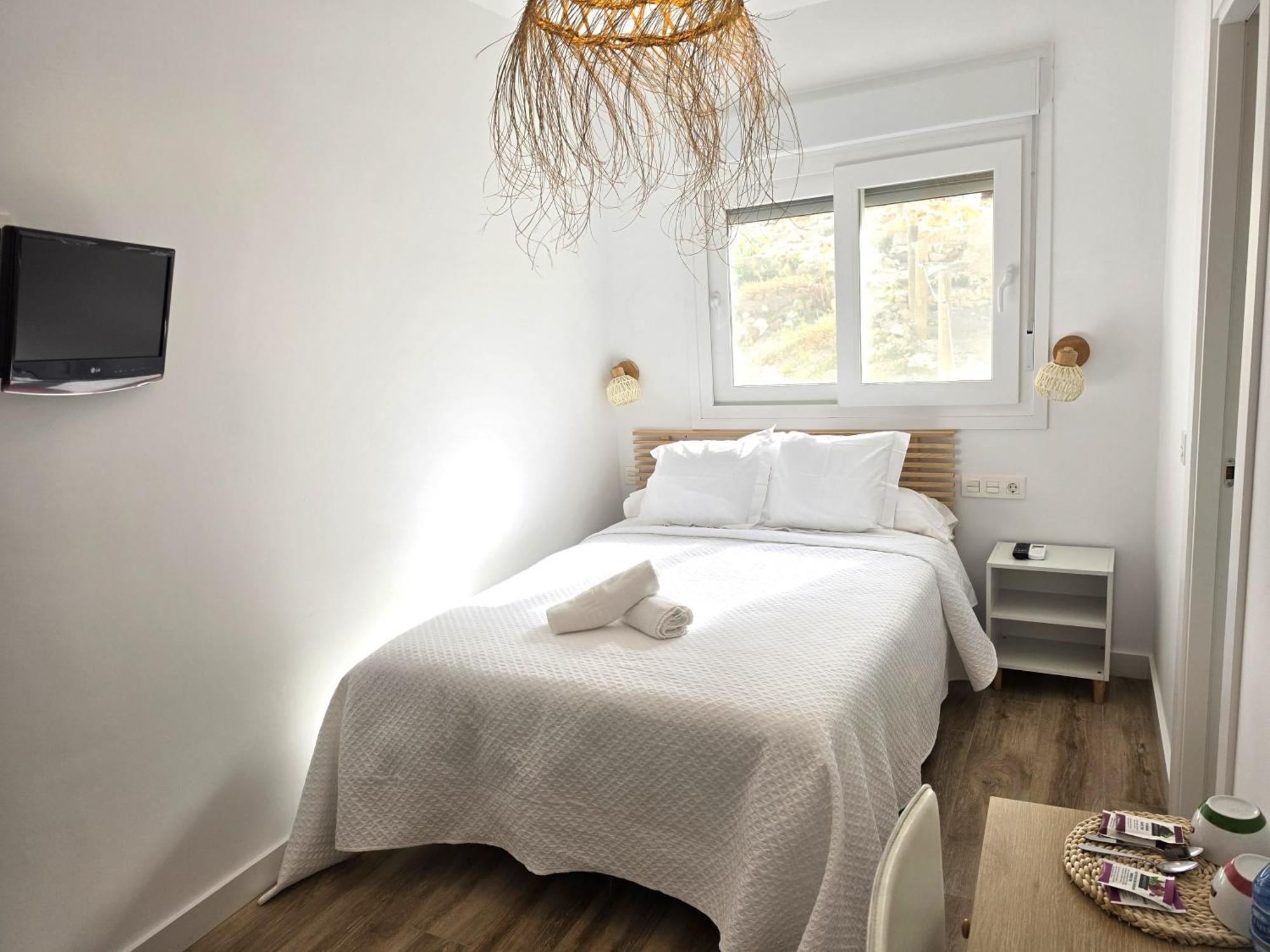 Single Room,1766841112:JPEG