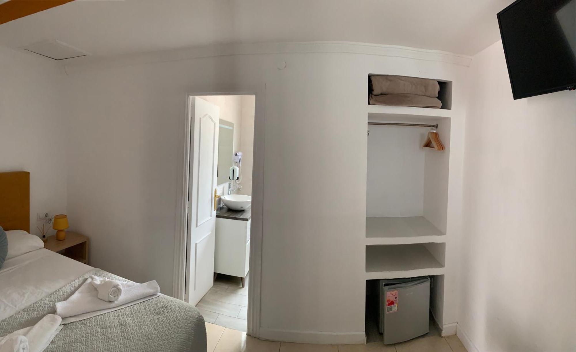 Triple Room,1766883640:JPEG