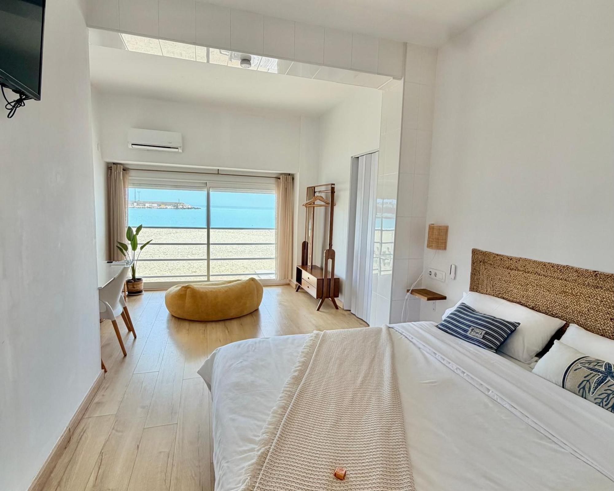 Double Room Sea View,1501727152:JPEG
