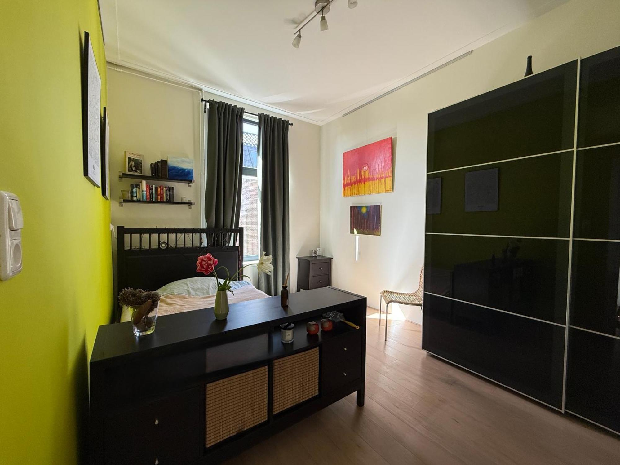 Large Double Room,1766950539:JPEG
