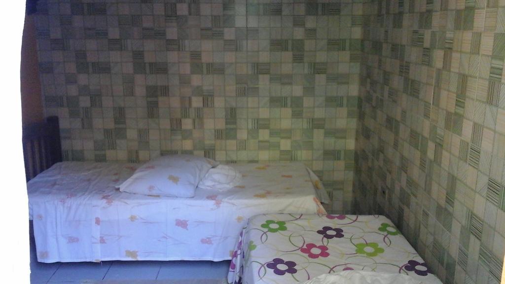 Deluxe Double Room Shower