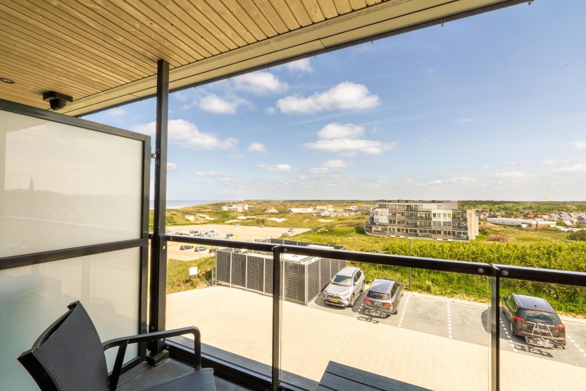 Twin Room Side Sea View