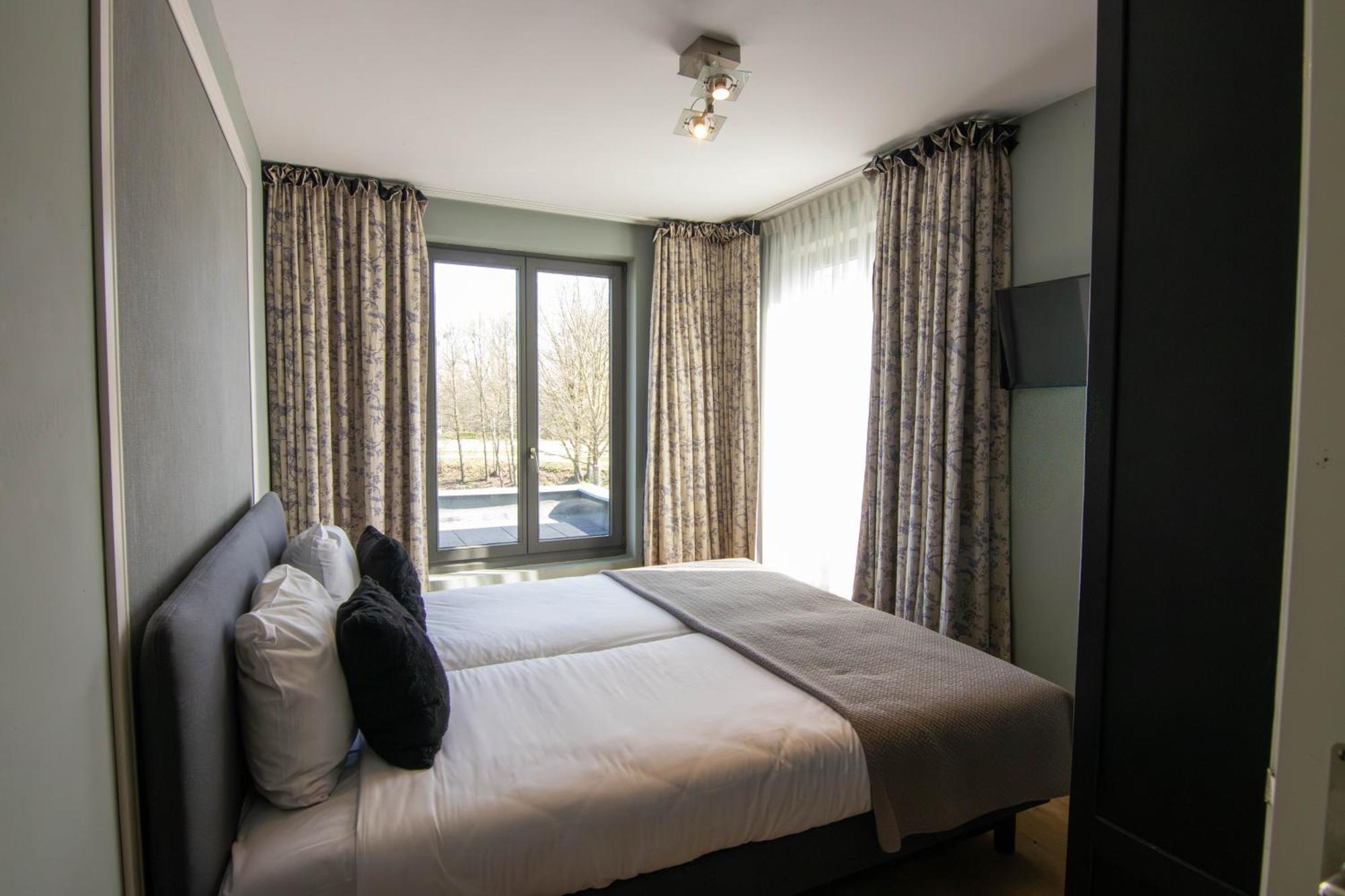 One-Bedroom Apartment,1769476984:JPEG