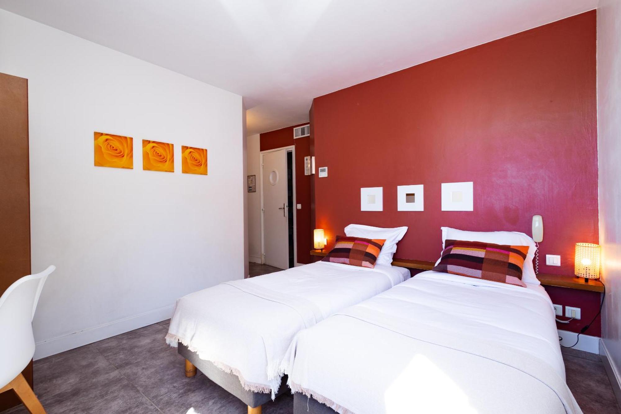 Standard Twin Room
