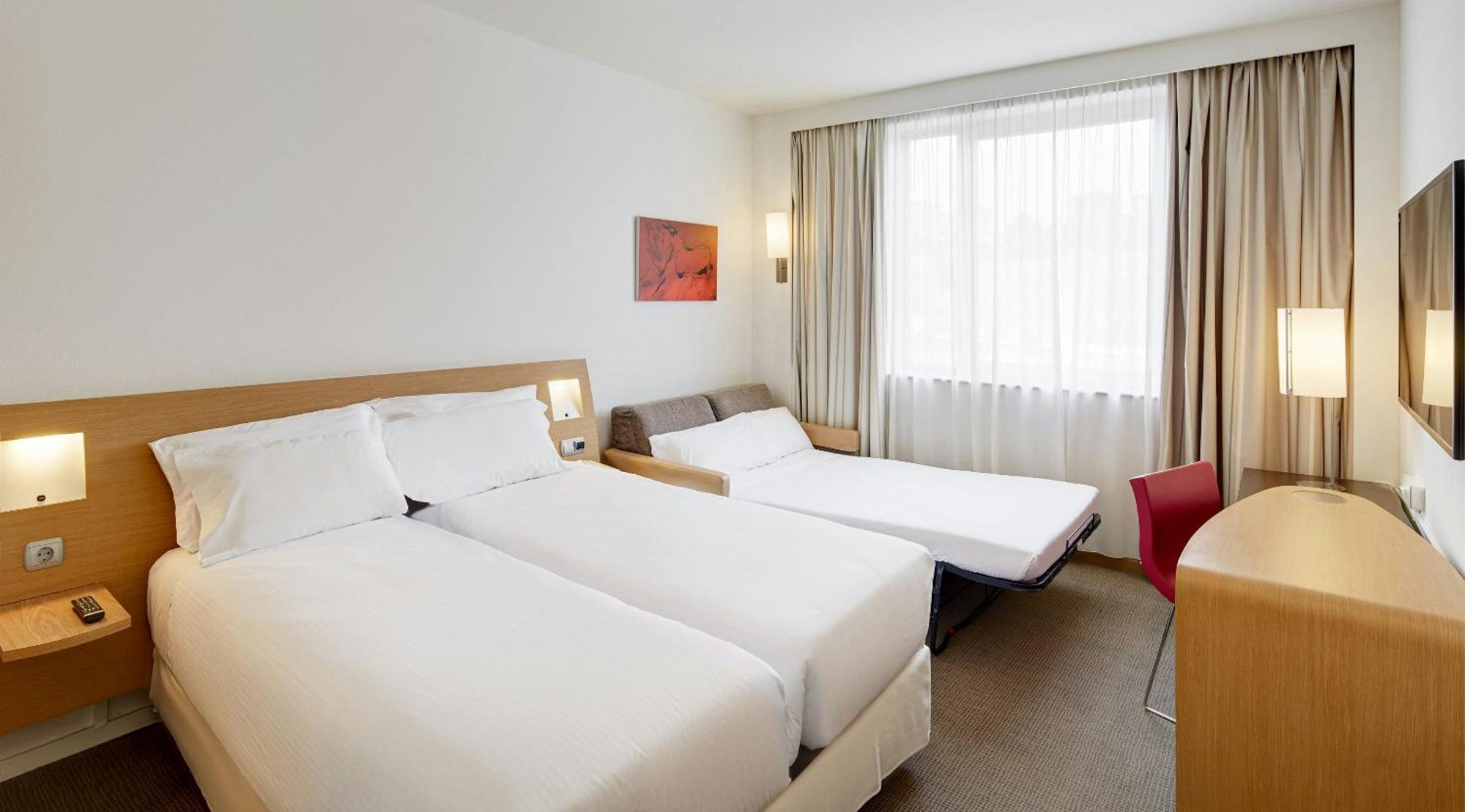 Standard Twin Room Sofa,1769485215:JPEG