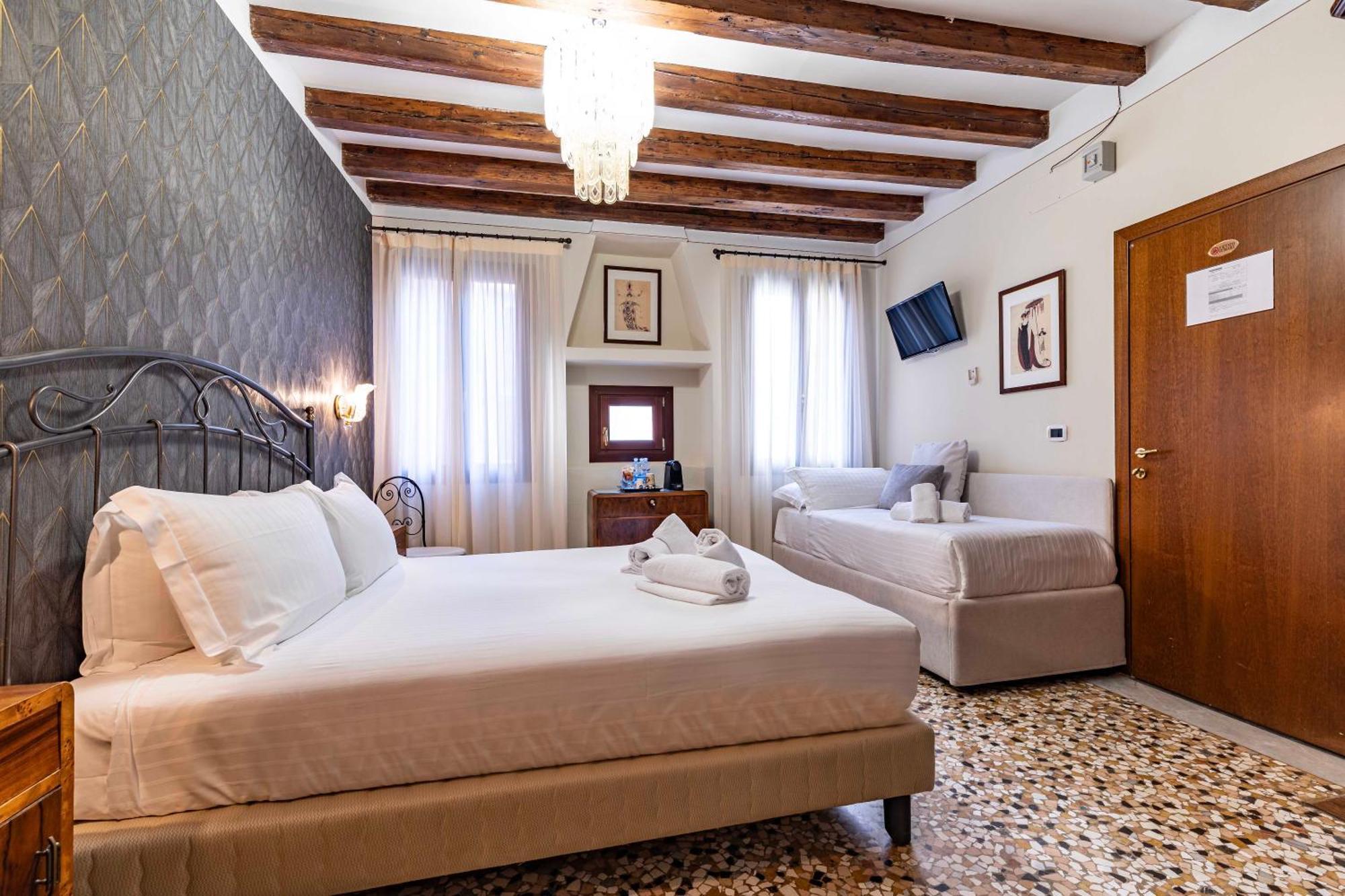 Classic Triple Room