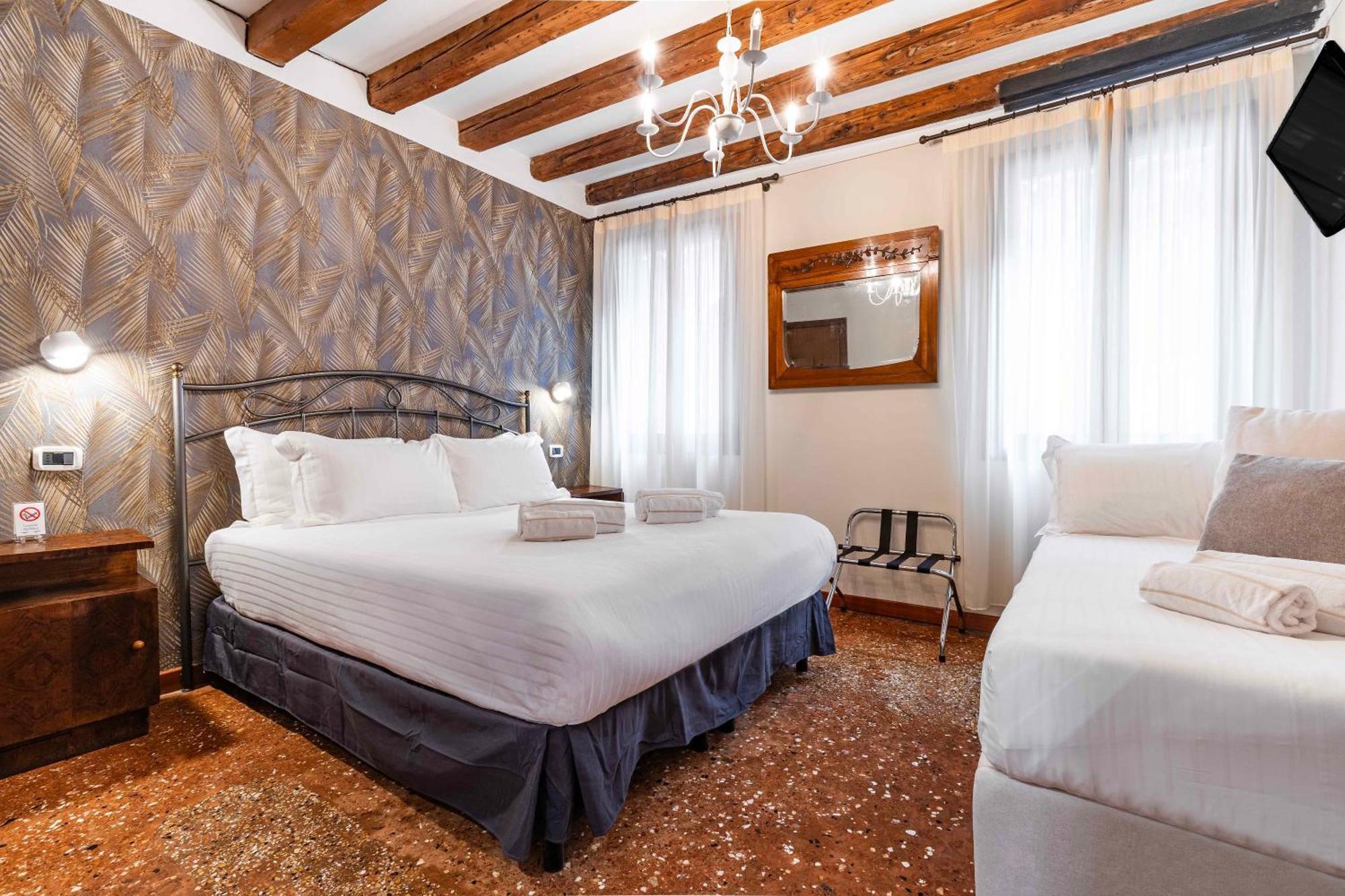 Classic Triple Room