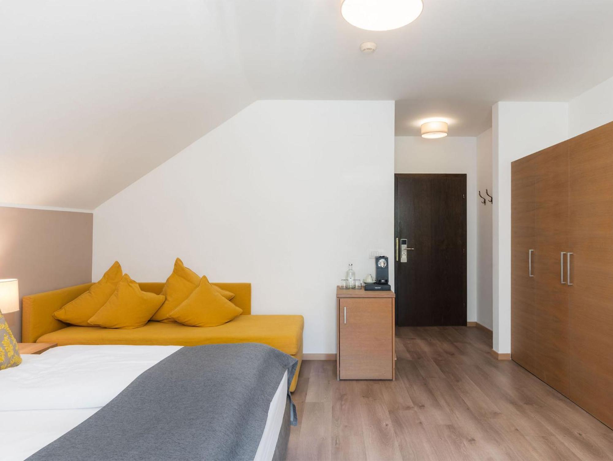 Basic Double Room