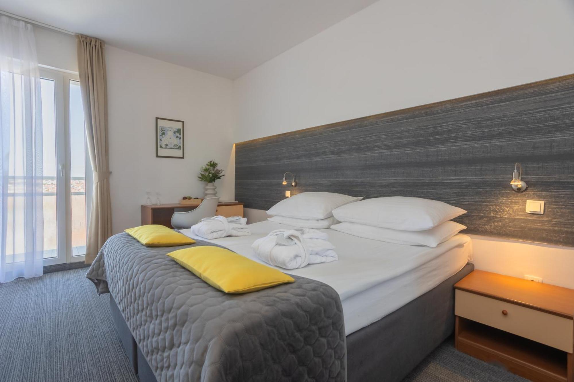 Economy Twin Room Balcony