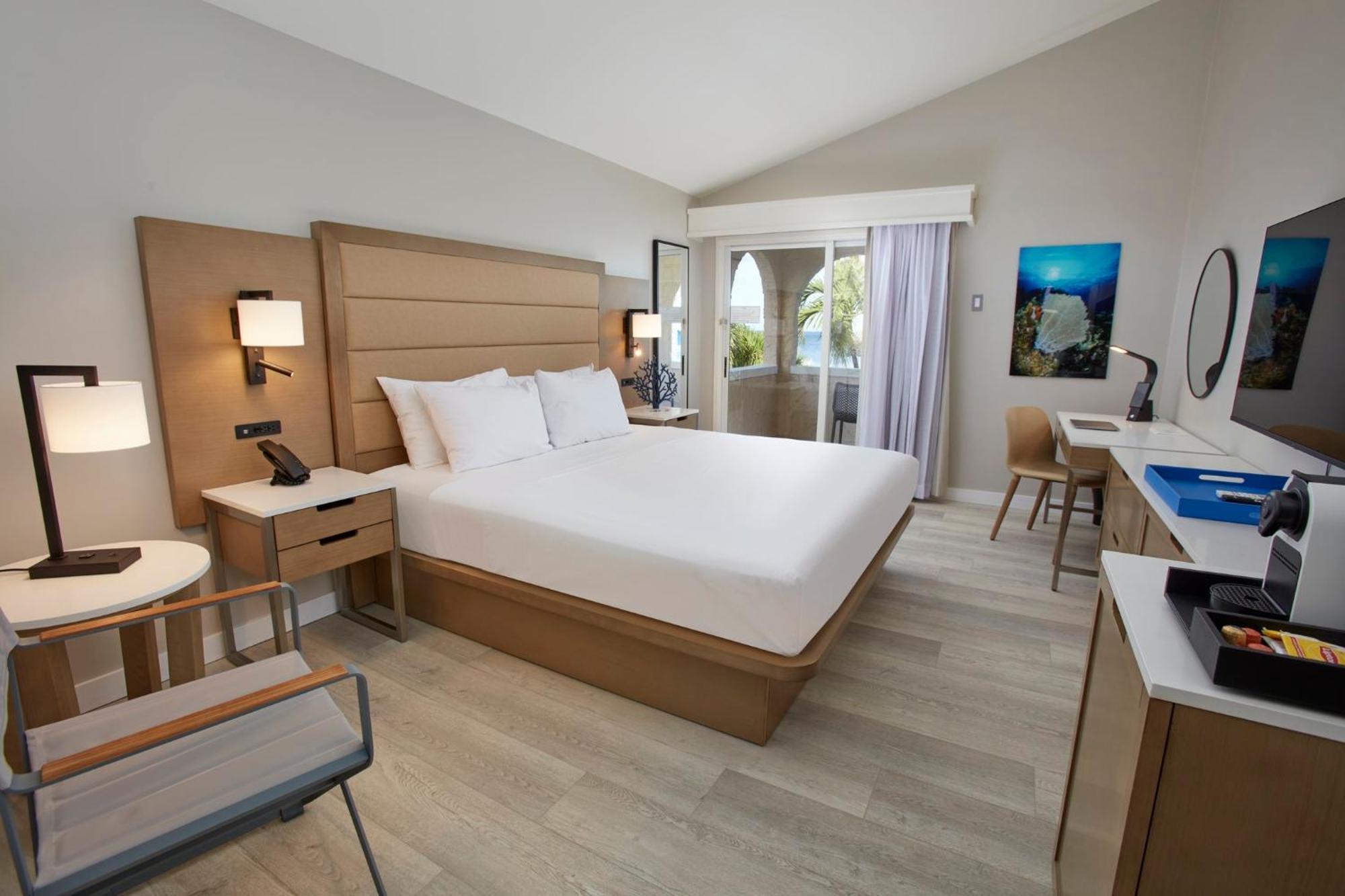 Pool Garden View Guest Room